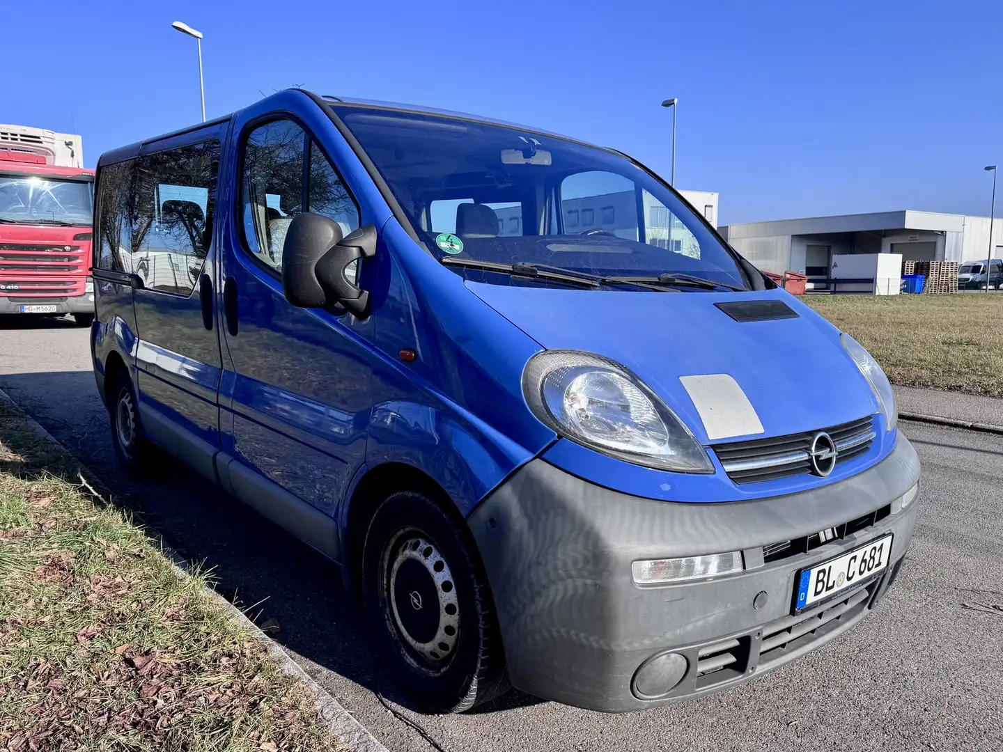 Opel Vivaro 2.5 CDTI Edition KLIMA 9 SITZER Azul - 1