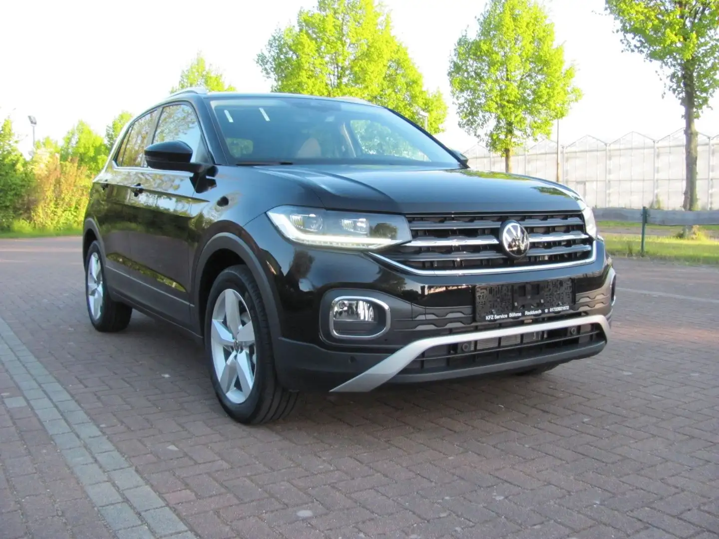 Volkswagen T-Cross Style 1.0 TSI NAVI PDC SHZ Voll LED Schwarz - 1