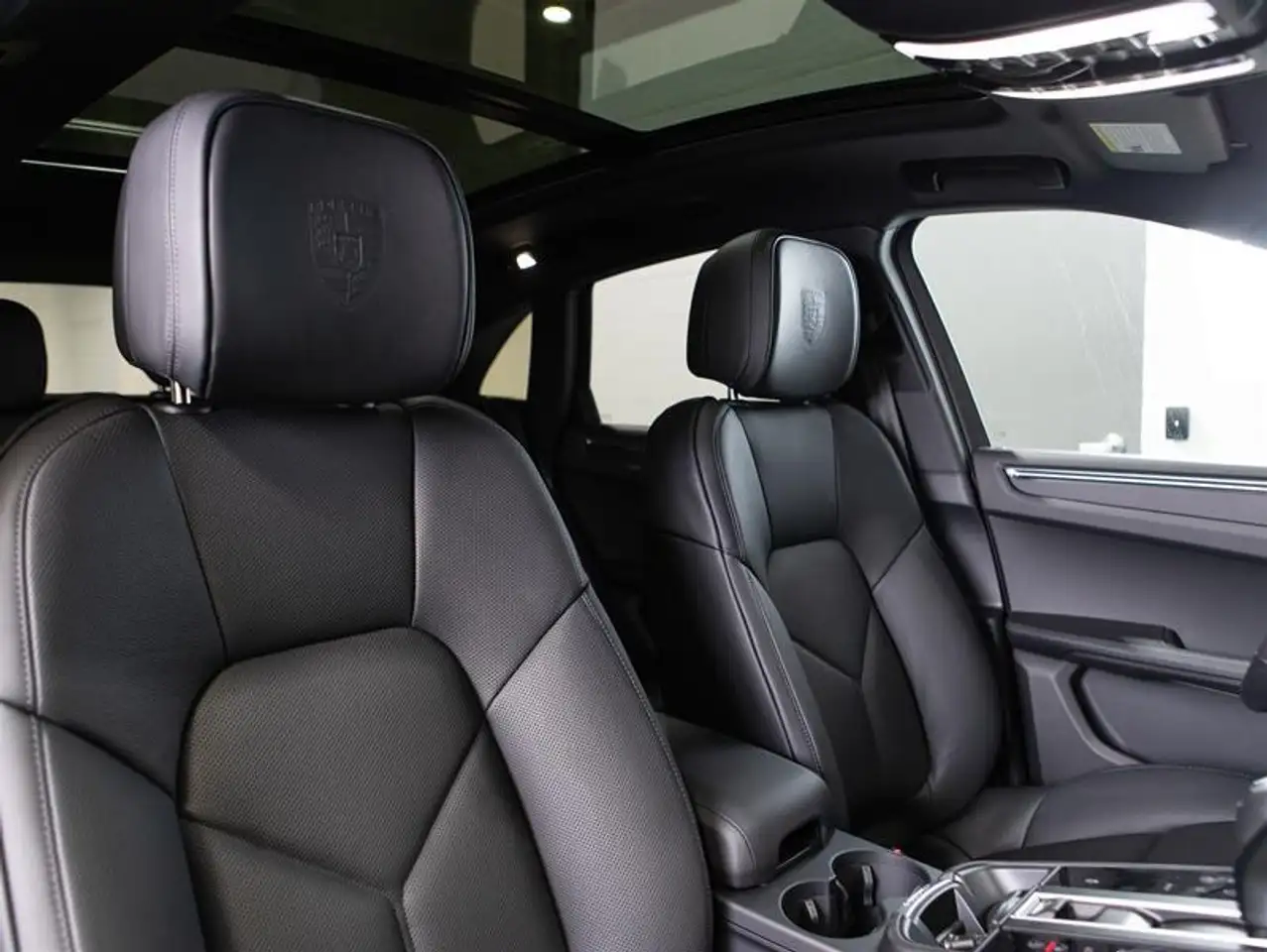Porsche Macan снимка Porsche Macan