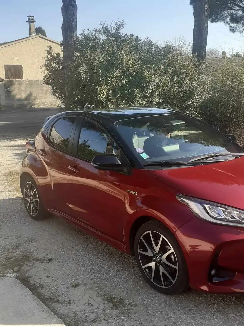 Toyota Yaris Yaris Hybride 116h Collection Rojo - 1
