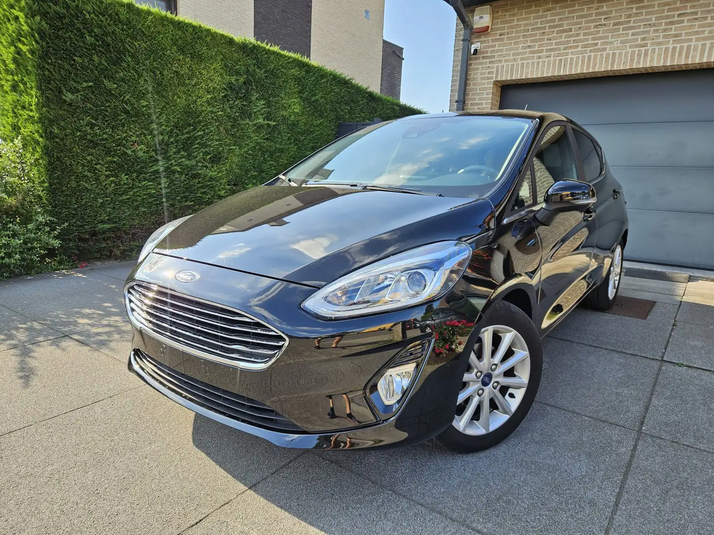 Ford Fiesta 1.0 Titanium / CARPLAY / LED /  ** SUPER DEAL ** - 1