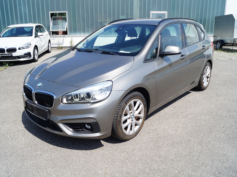 BMW 218 218i Active Tourer * Navi * LED * Parkassistent