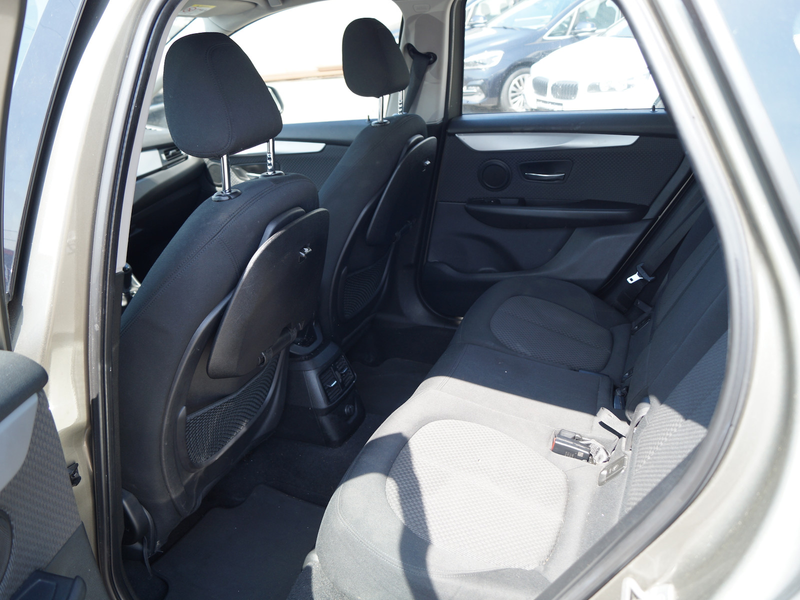 BMW 218 218i Active Tourer * Navi * LED * Parkassistent — photo 12