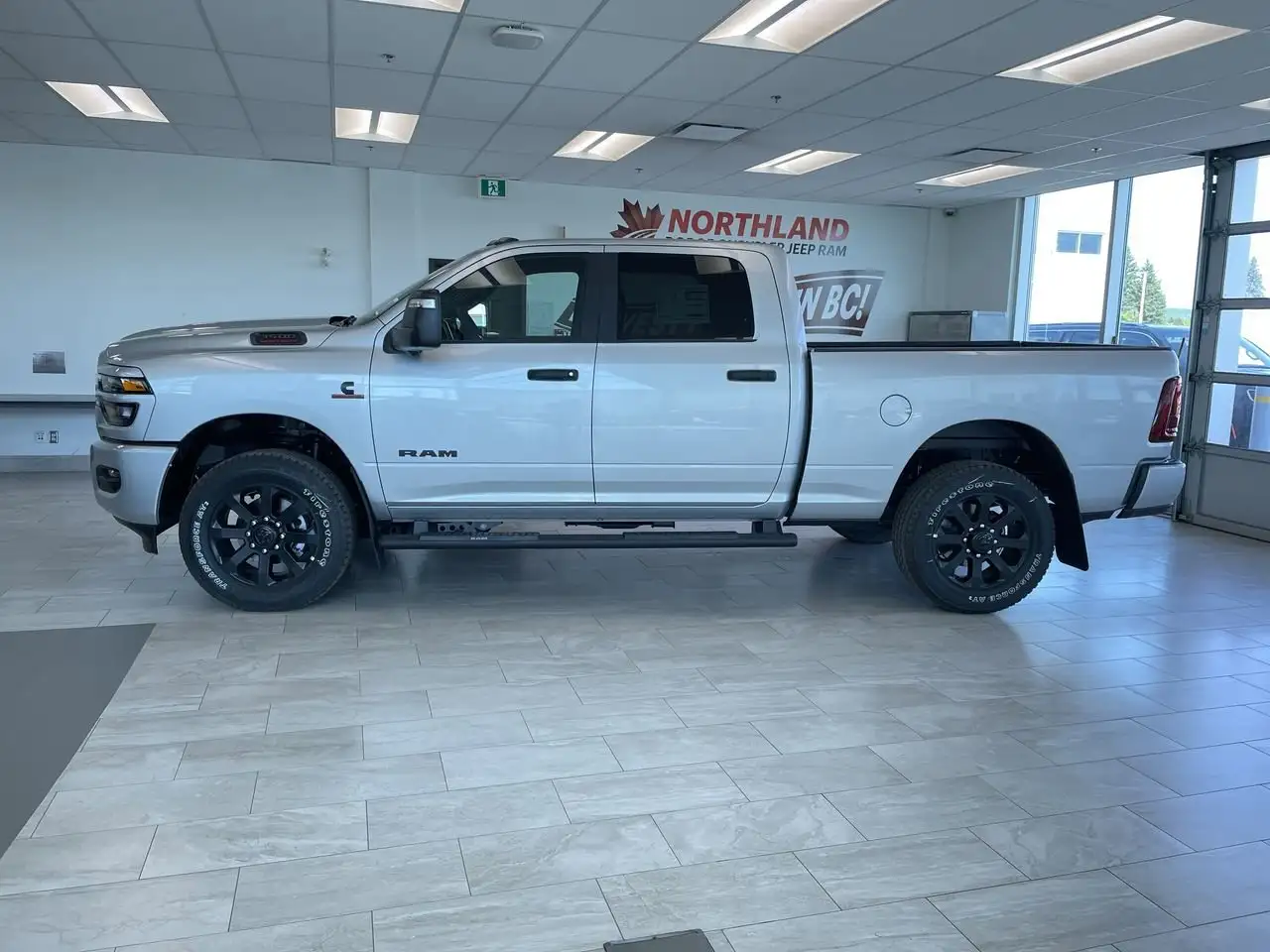 RAM 3500 снимка RAM 3500