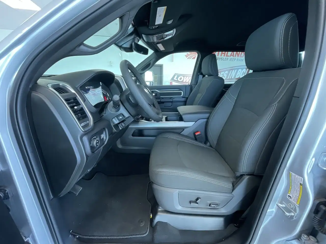 RAM 3500 снимка RAM 3500