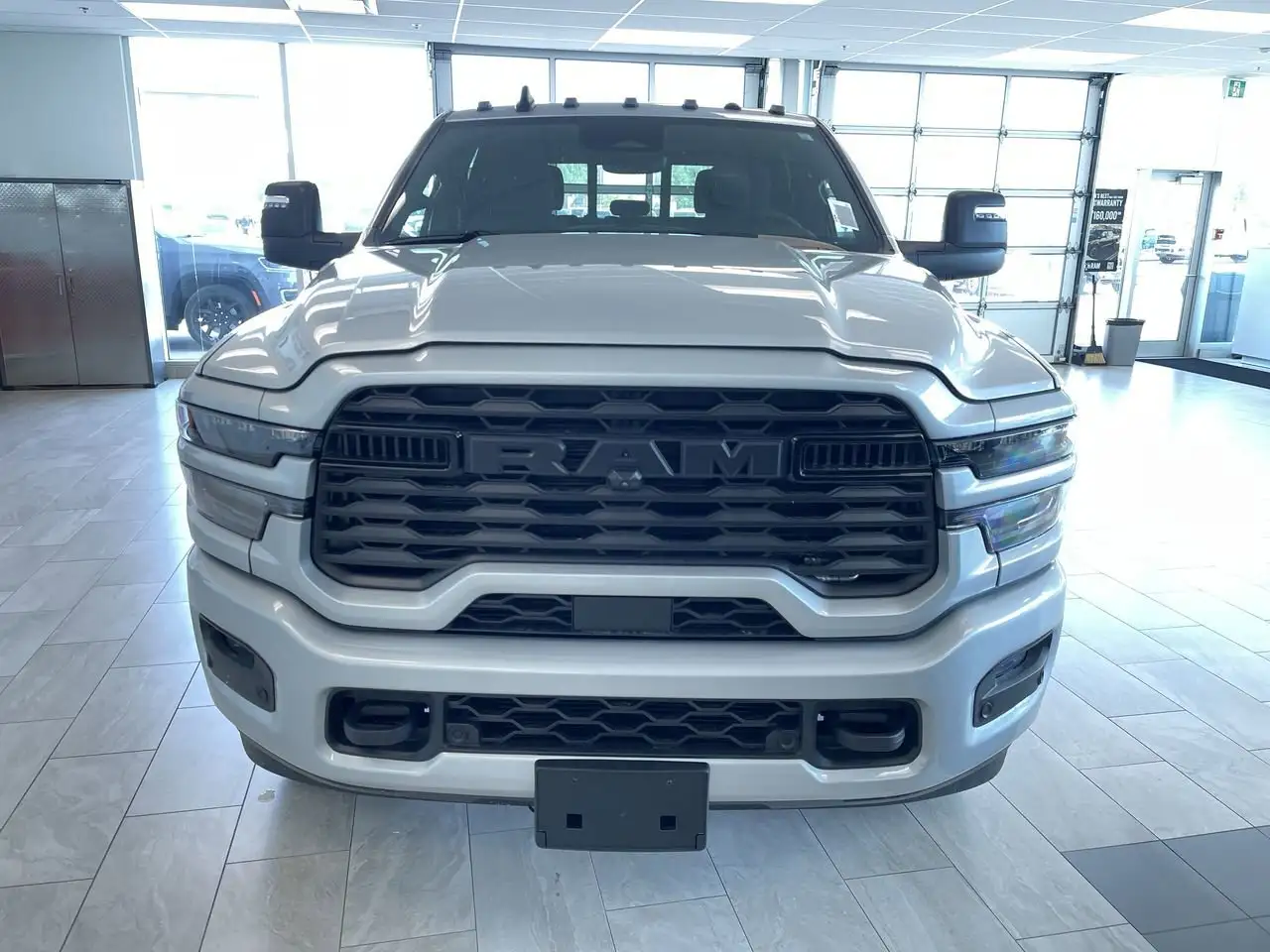 RAM 3500 снимка RAM 3500