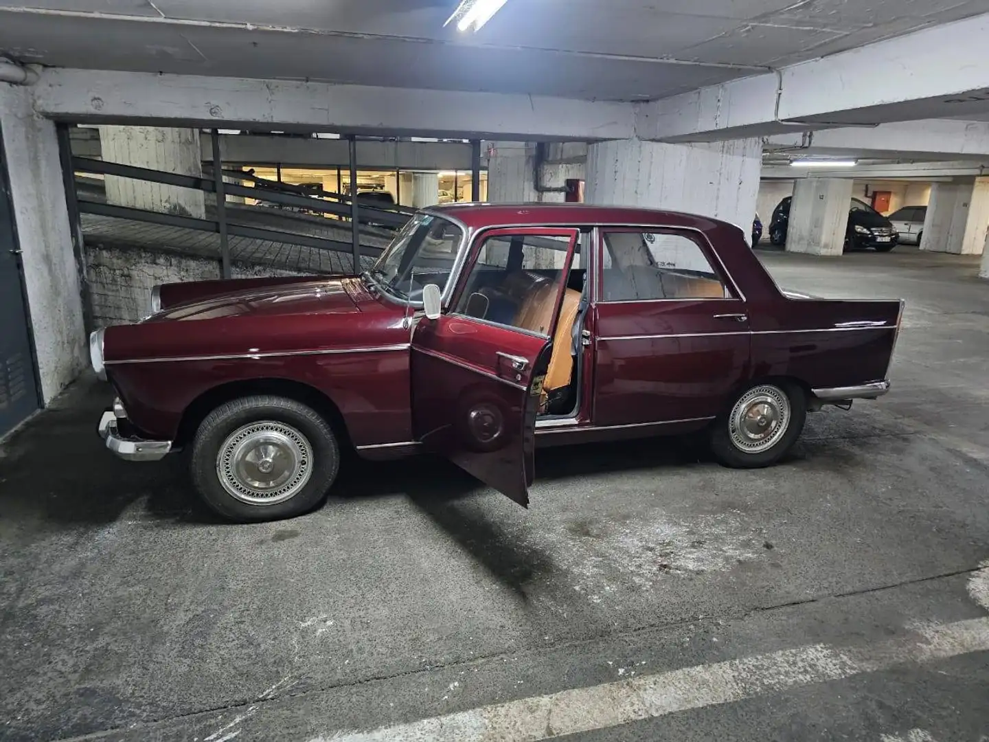 Peugeot 404 - 1