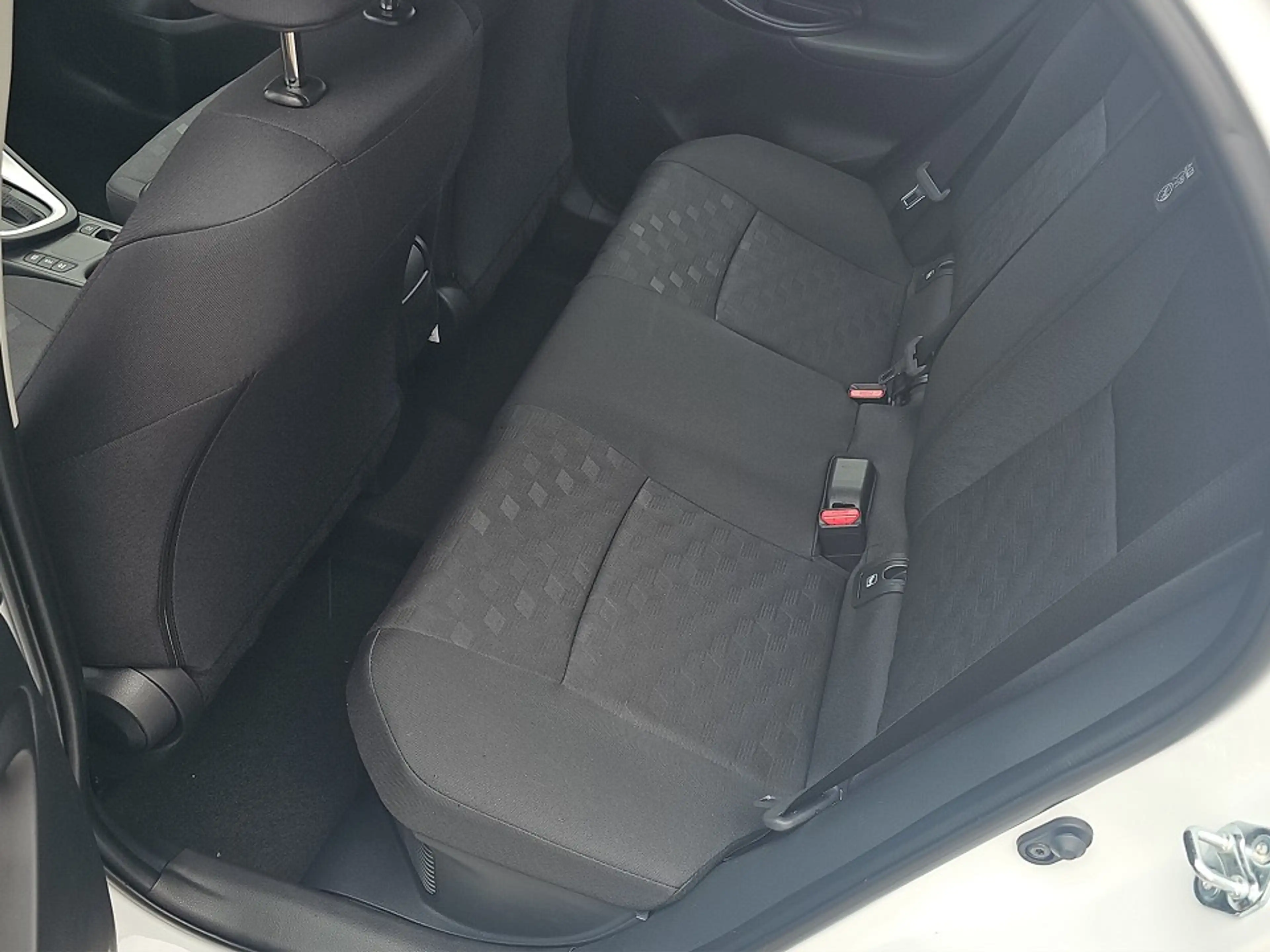 Mazda 2 Hybrid PRIME-LINE +KAMERA+SITZHEIZUNG+ — photo 12
