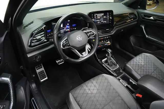 Volkswagen T-Roc view 12