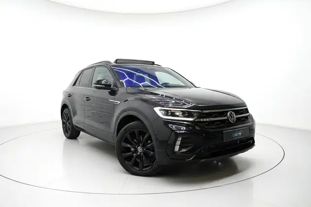 Volkswagen T-Roc view 3
