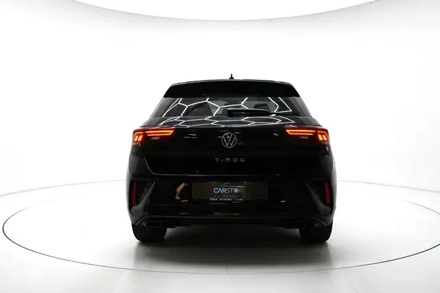 Volkswagen T-Roc view 6