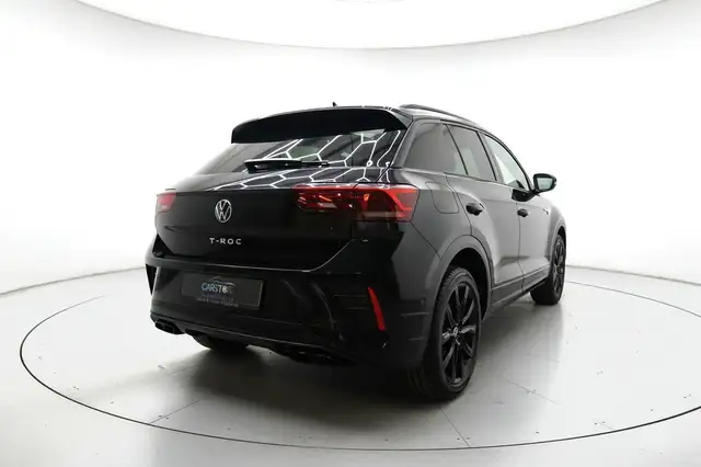 Volkswagen T-Roc view 22