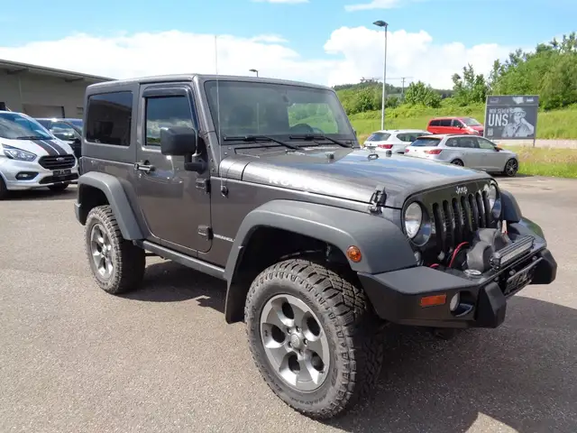 Jeep Wrangler view 3