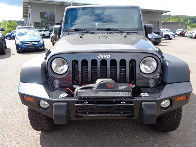 Jeep Wrangler view 2