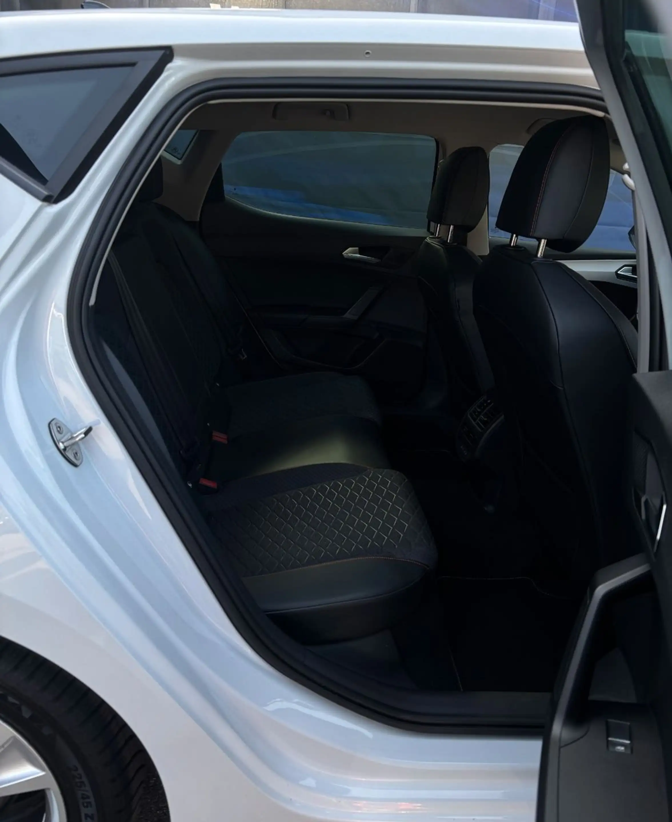 Mercedes-Benz A 220 CDI / d BlueEfficiency — photo 12