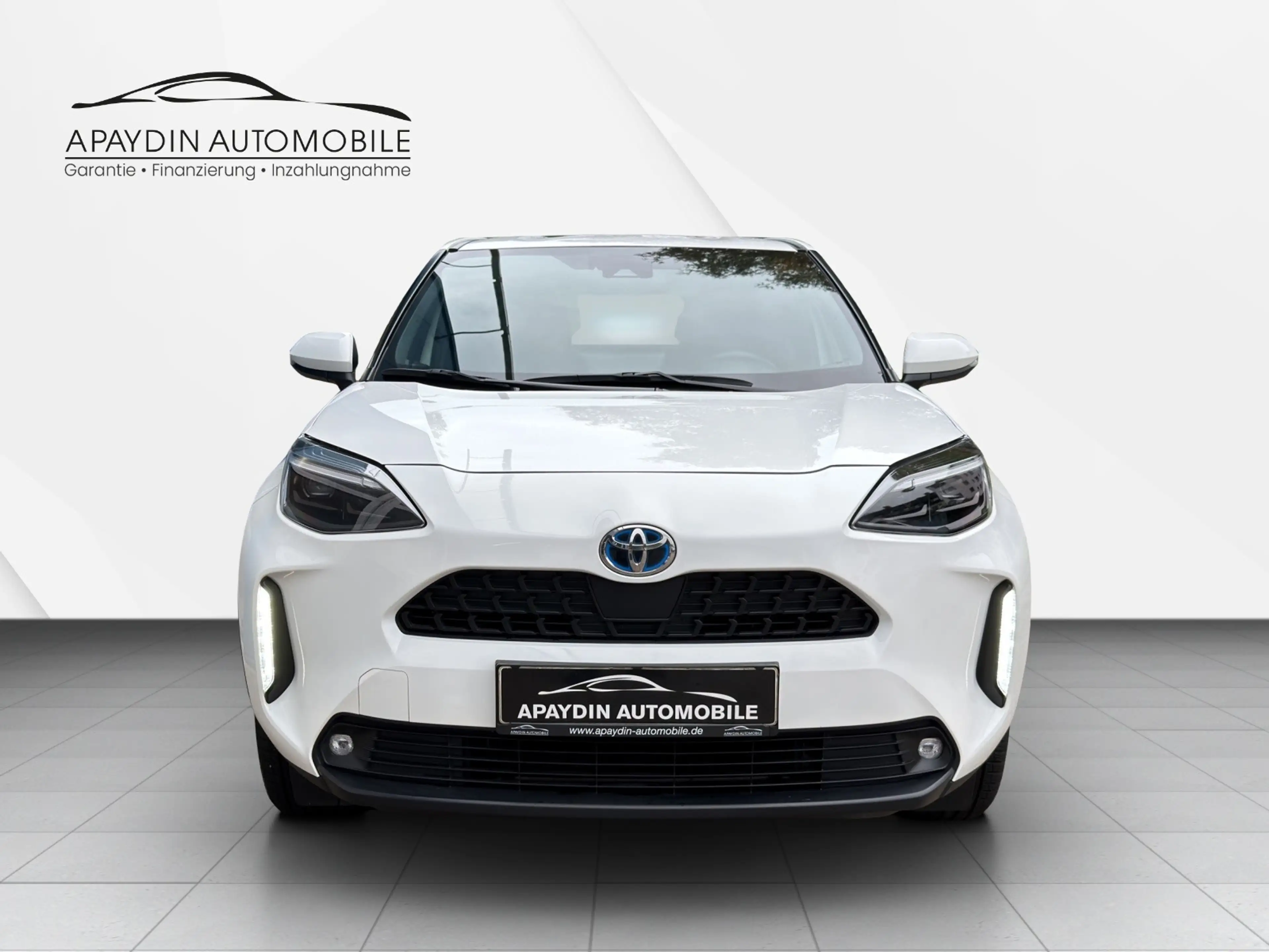 Toyota Yaris Cross Hybrid FWD Basis ACC/LED/LHZ/SHZ/WINTERPAKET/R-KAMERA/SPUR — photo 8