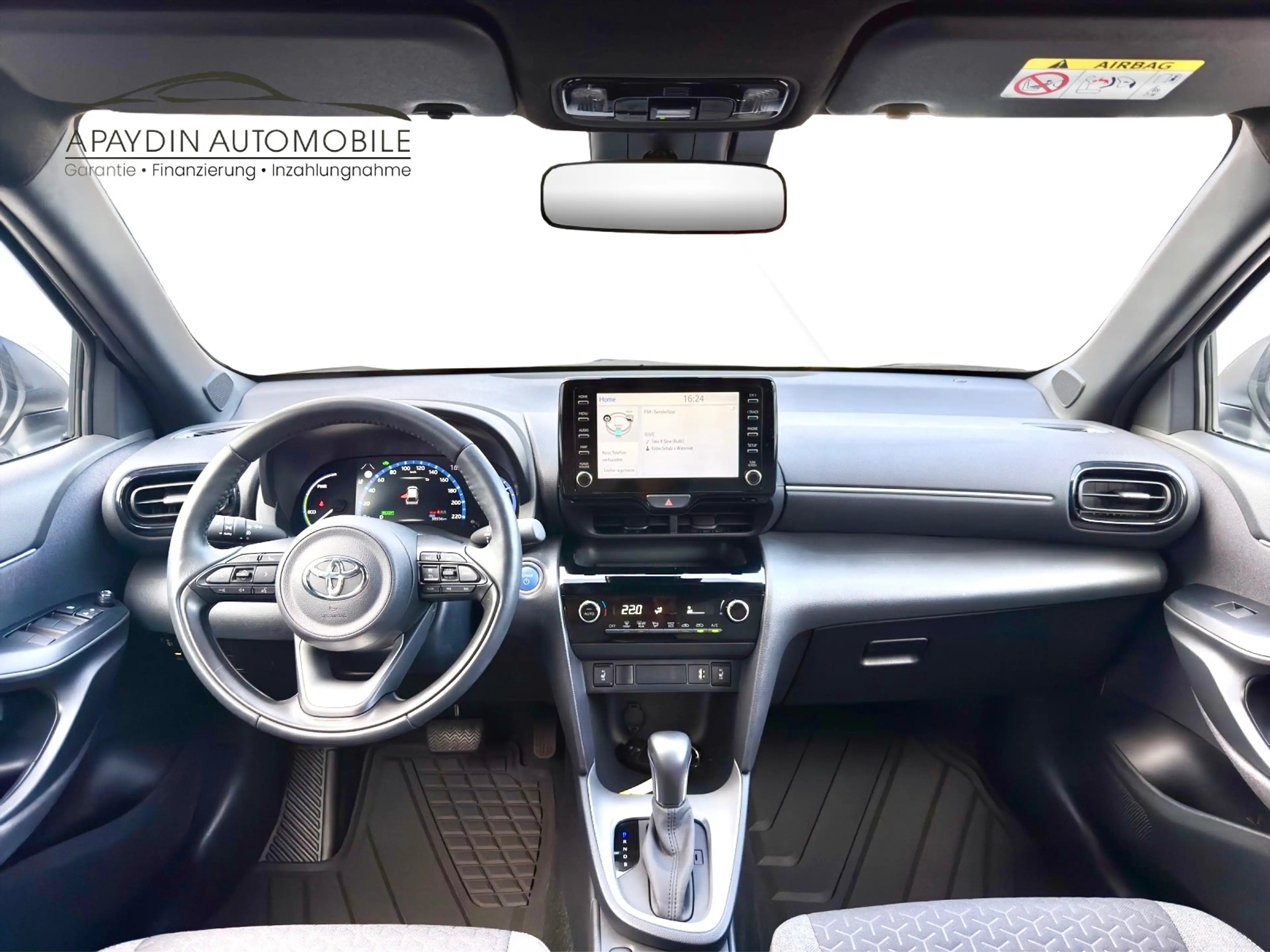 Toyota Yaris Cross Hybrid FWD Basis ACC/LED/LHZ/SHZ/WINTERPAKET/R-KAMERA/SPUR — photo 24