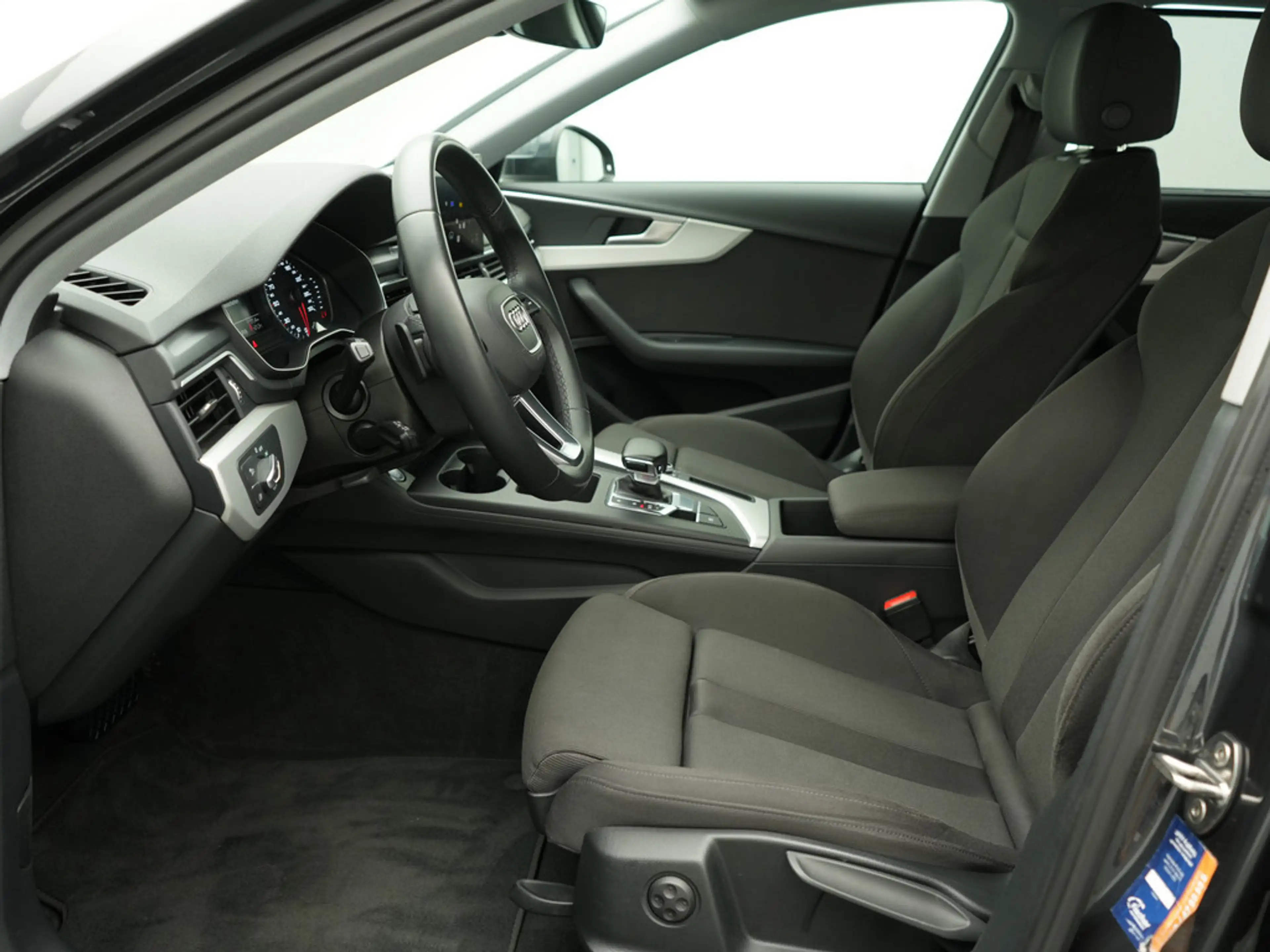 Audi A4 Avant advanced ACC NAVI SHZ PDC LED KLIMA — photo 11