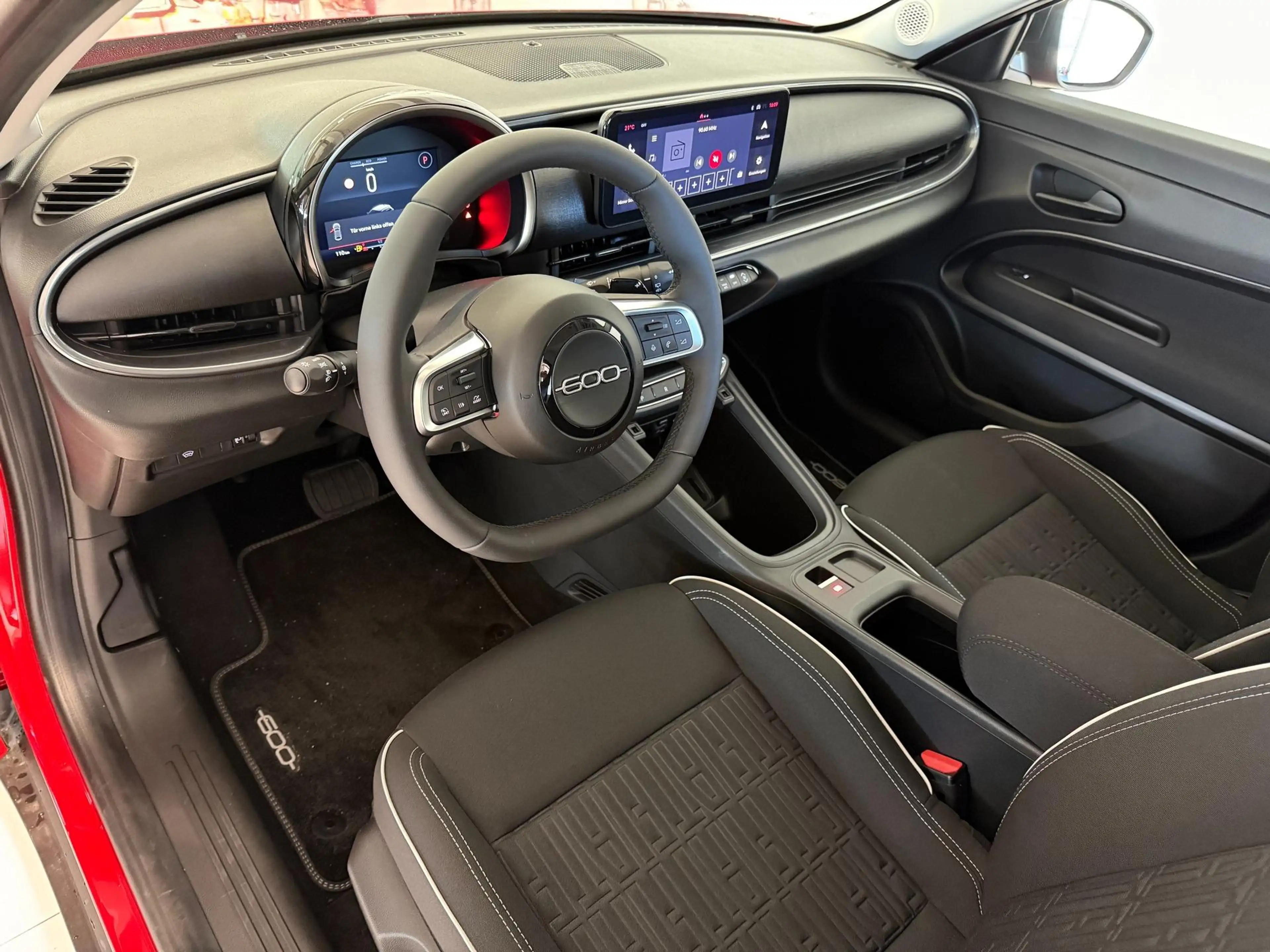 Fiat 600 Speciale Hybrid 1.2 T3 81 kW (110 PS) DCT Winte... — photo 8