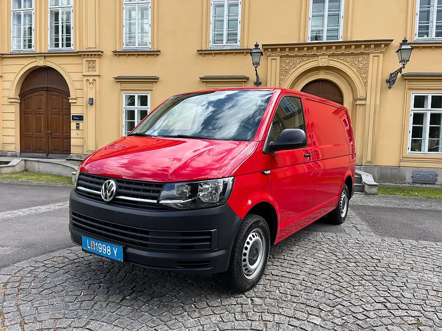 Volkswagen T6 Transporter T6 Kastenwagen LR 2,0 TDI BMT ÖAMTC TEST, Anhän... Rot - 2