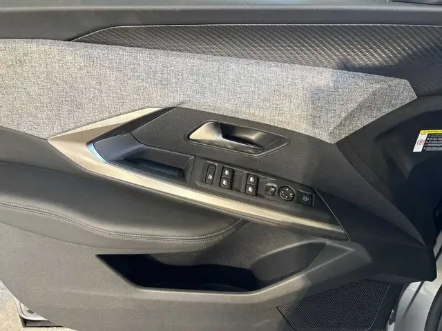 Peugeot 5008 view 10