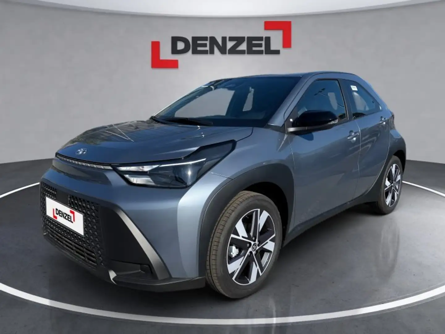 Toyota Aygo X 5-Türer Active 1,5 l Hybrid Stufenlose Auto Grau - 1