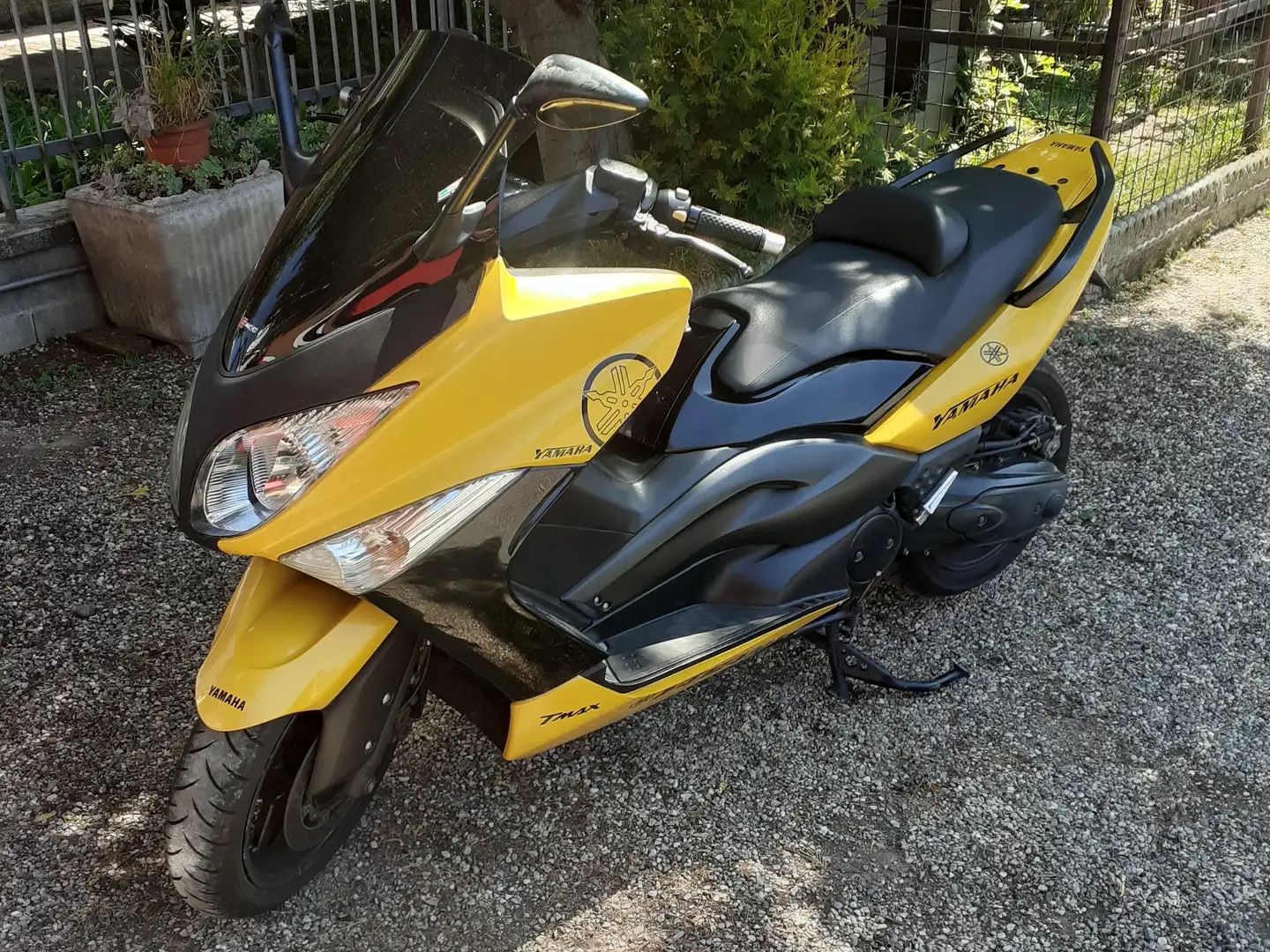 Yamaha TMAX 500 Žlutá - 1