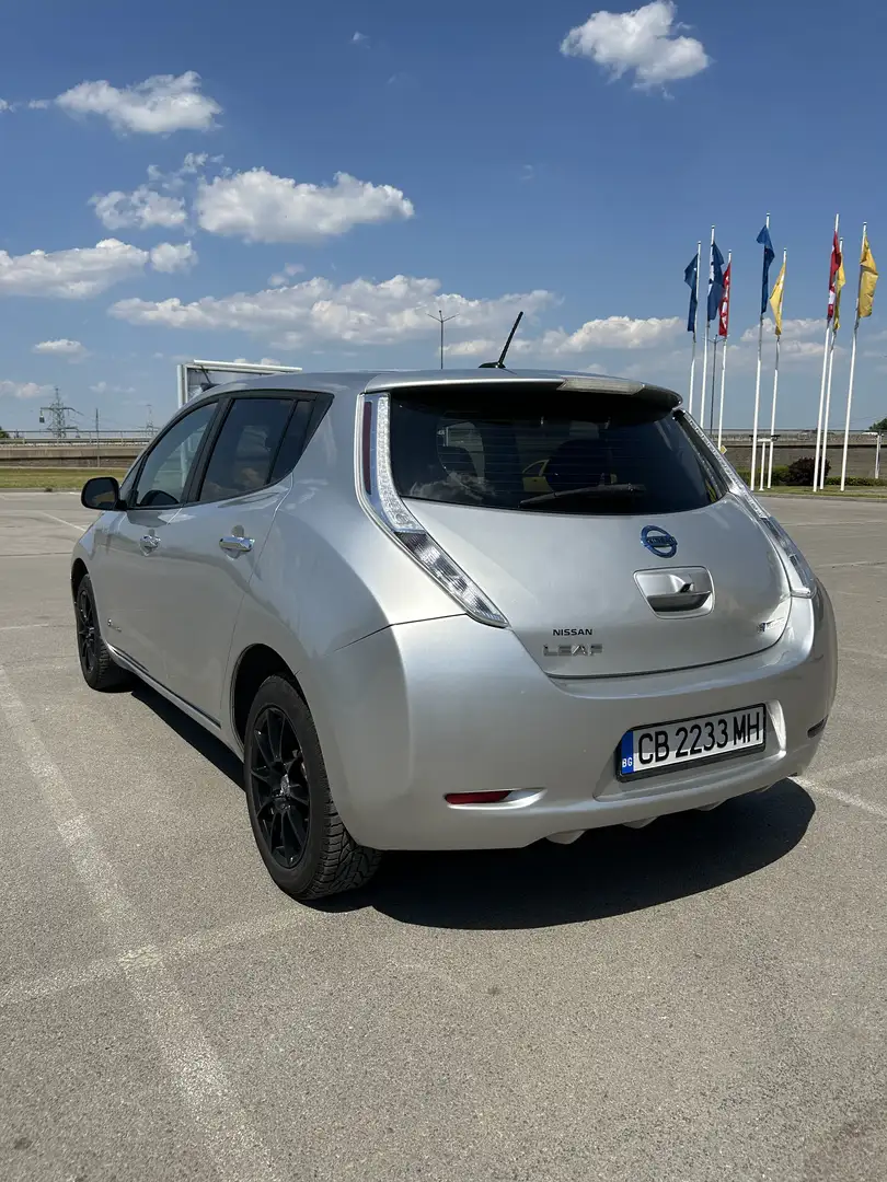 Nissan Leaf - 2