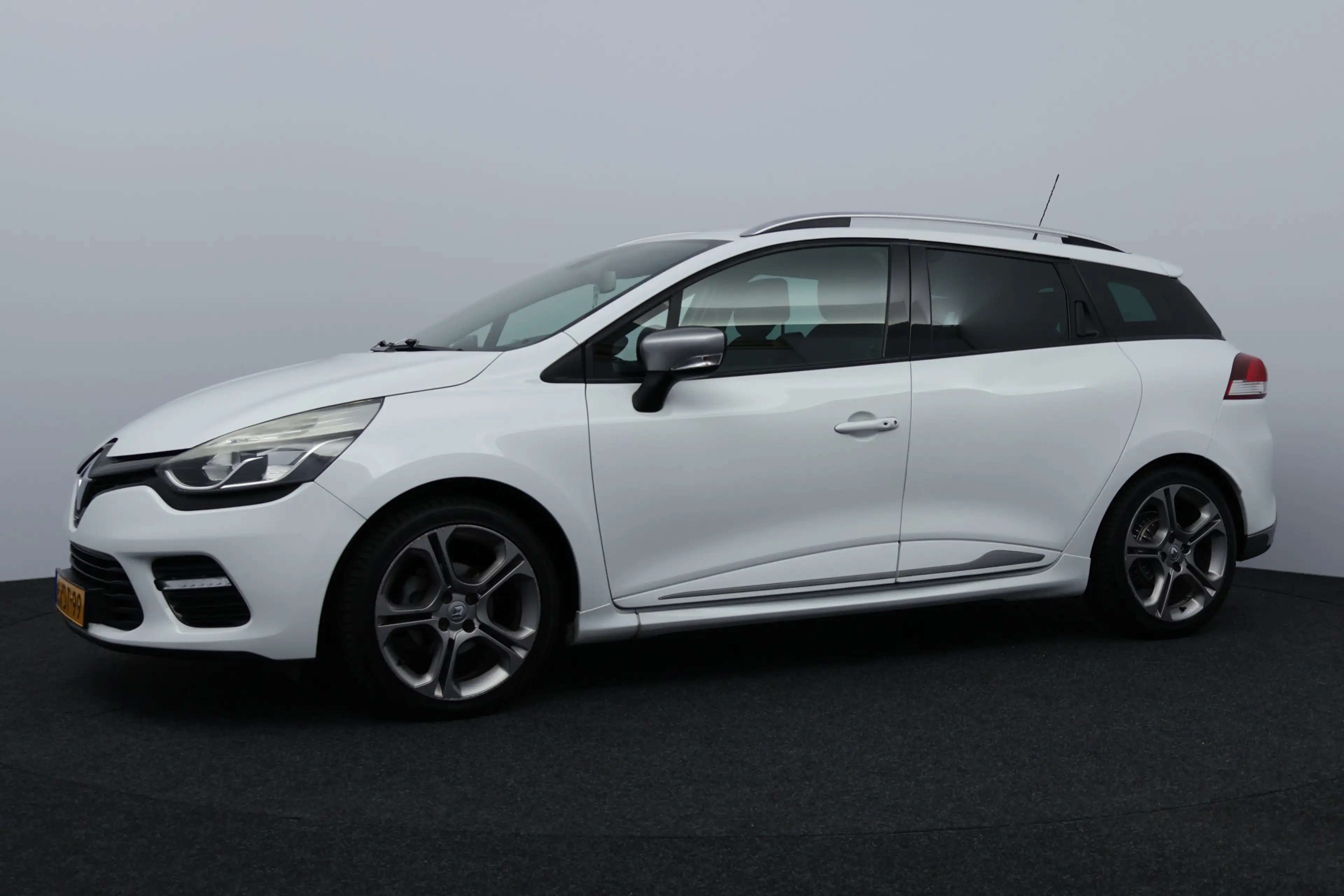 Renault Clio Estate 1.2 GT/ Automaat/ Stoelverw./ Sportstoelen/ — photo 3