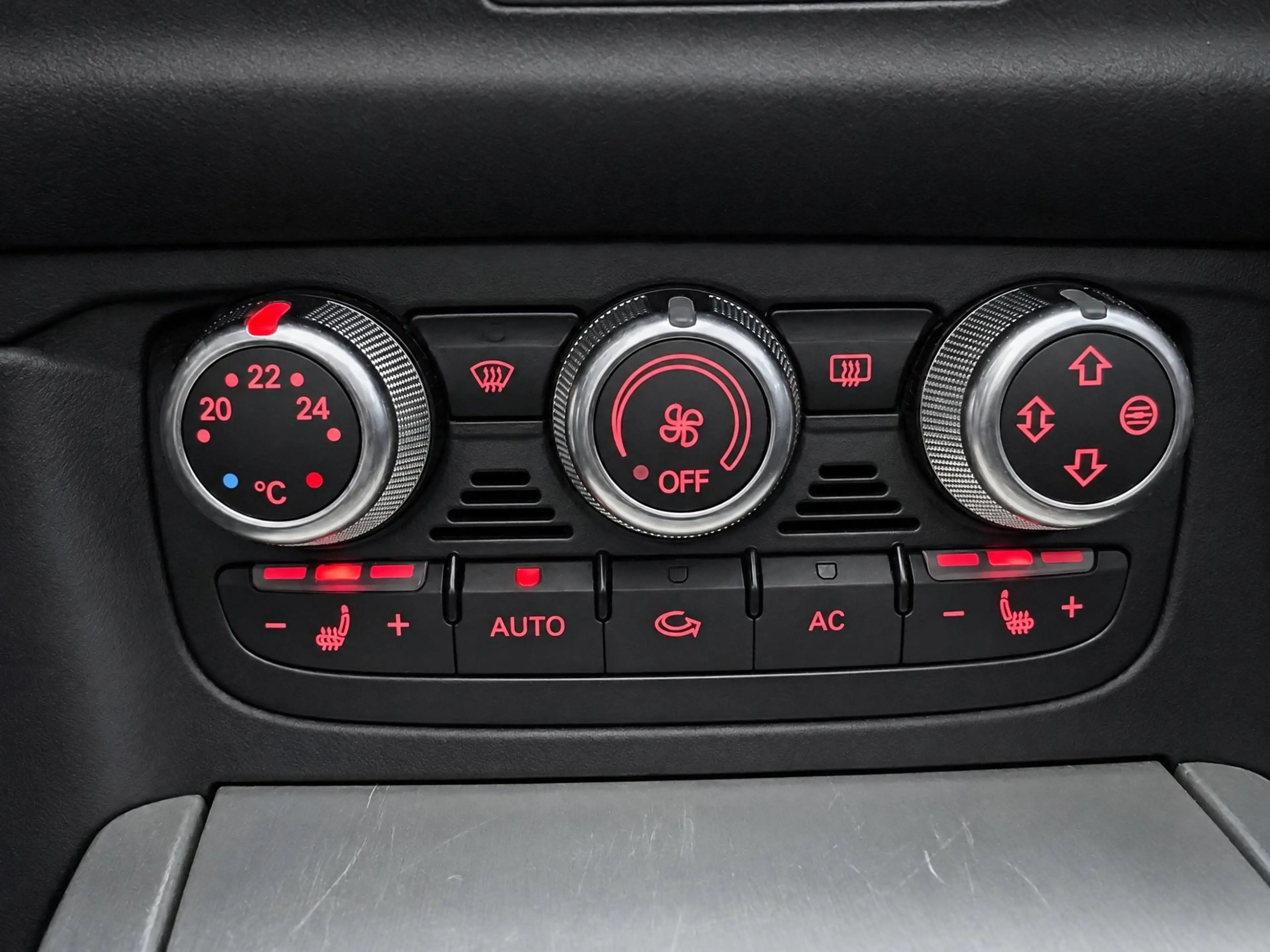 Audi TT Roadster 2.0 TFSI Pro Line S-LINE // CLIMA // LEDE — photo 15