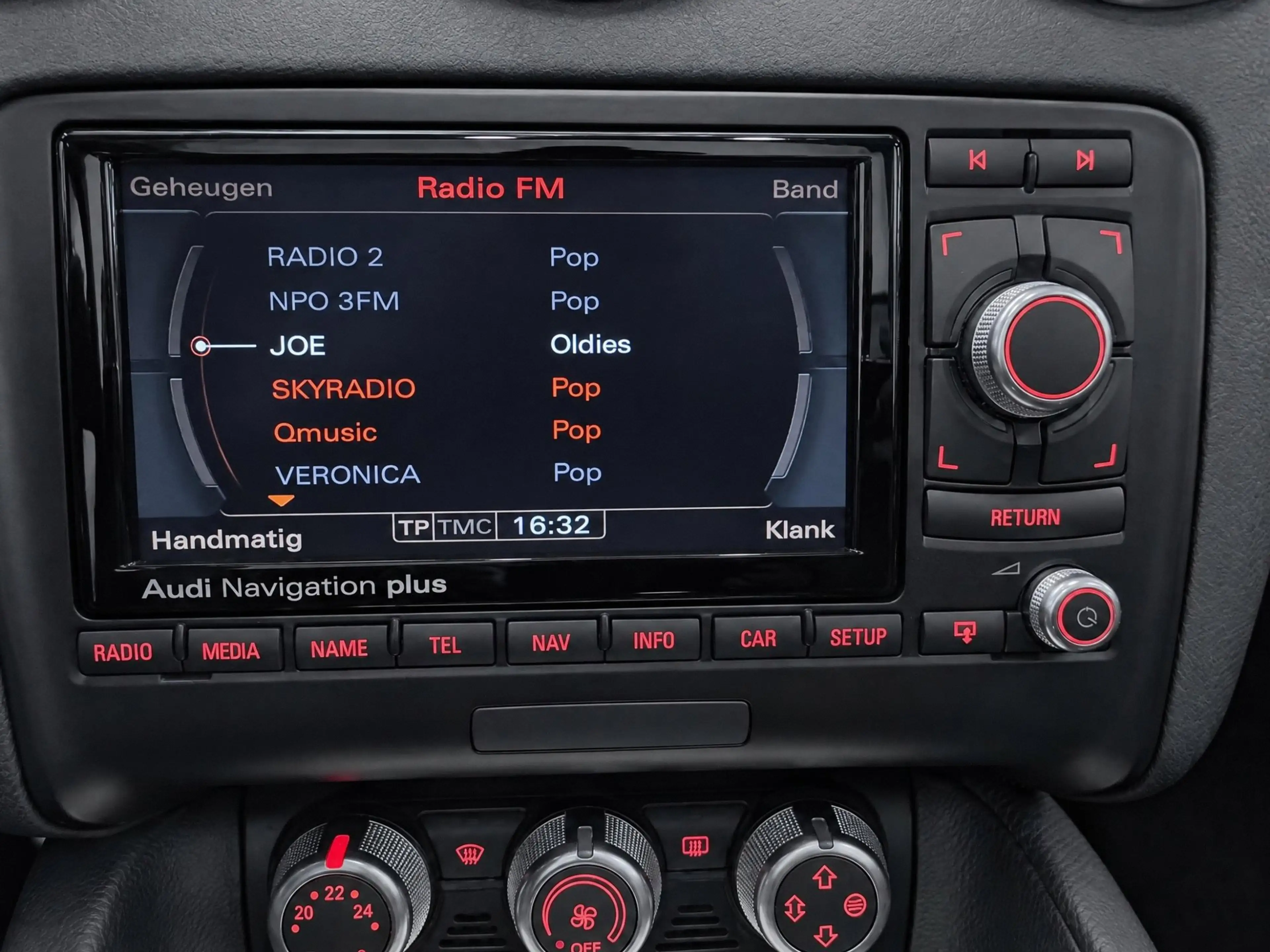 Audi TT Roadster 2.0 TFSI Pro Line S-LINE // CLIMA // LEDE — photo 16