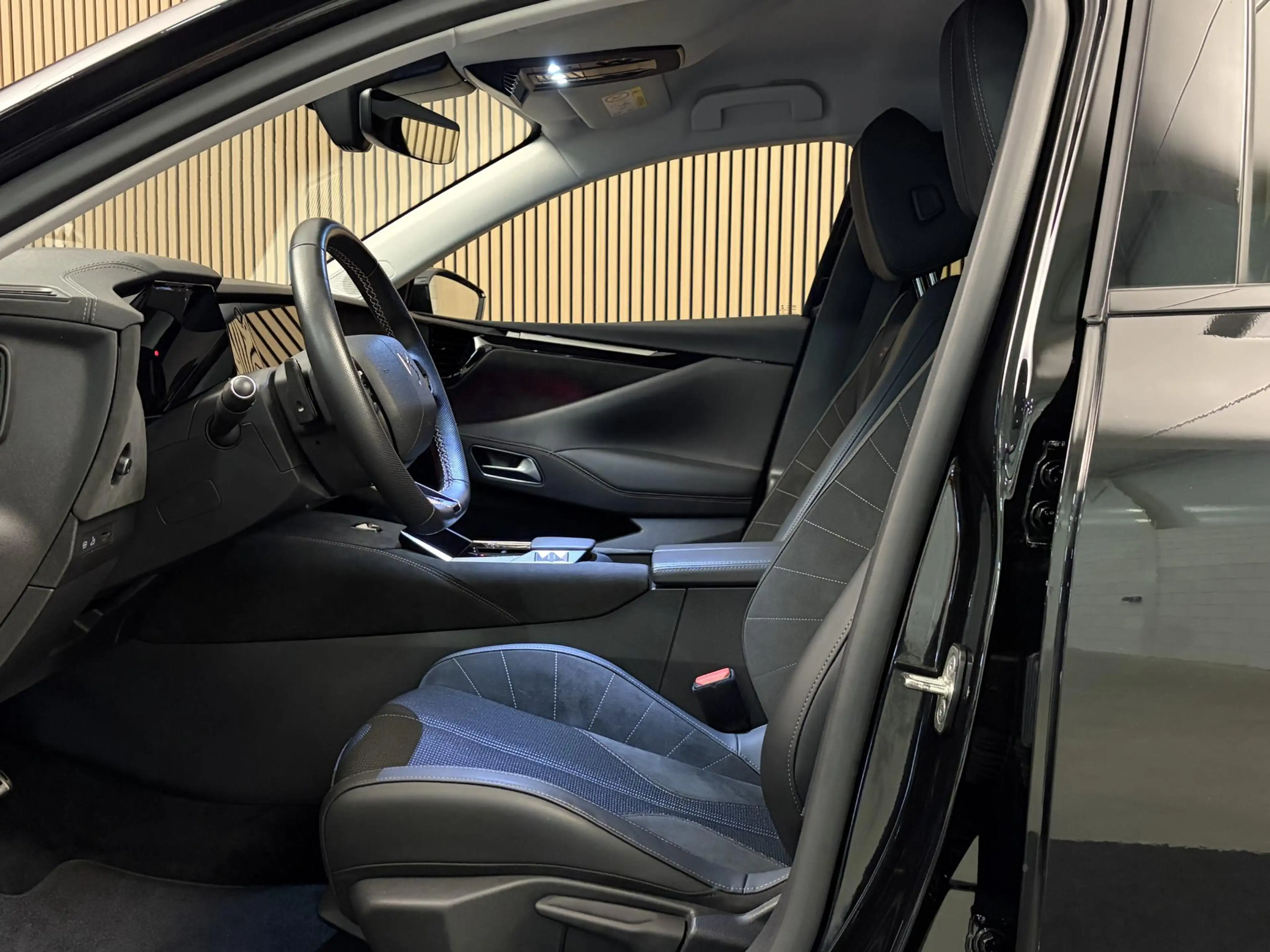 DS Automobiles DS 4 1.2 PureTech 130PK Aut. Performance Line+ Camera | — photo 6