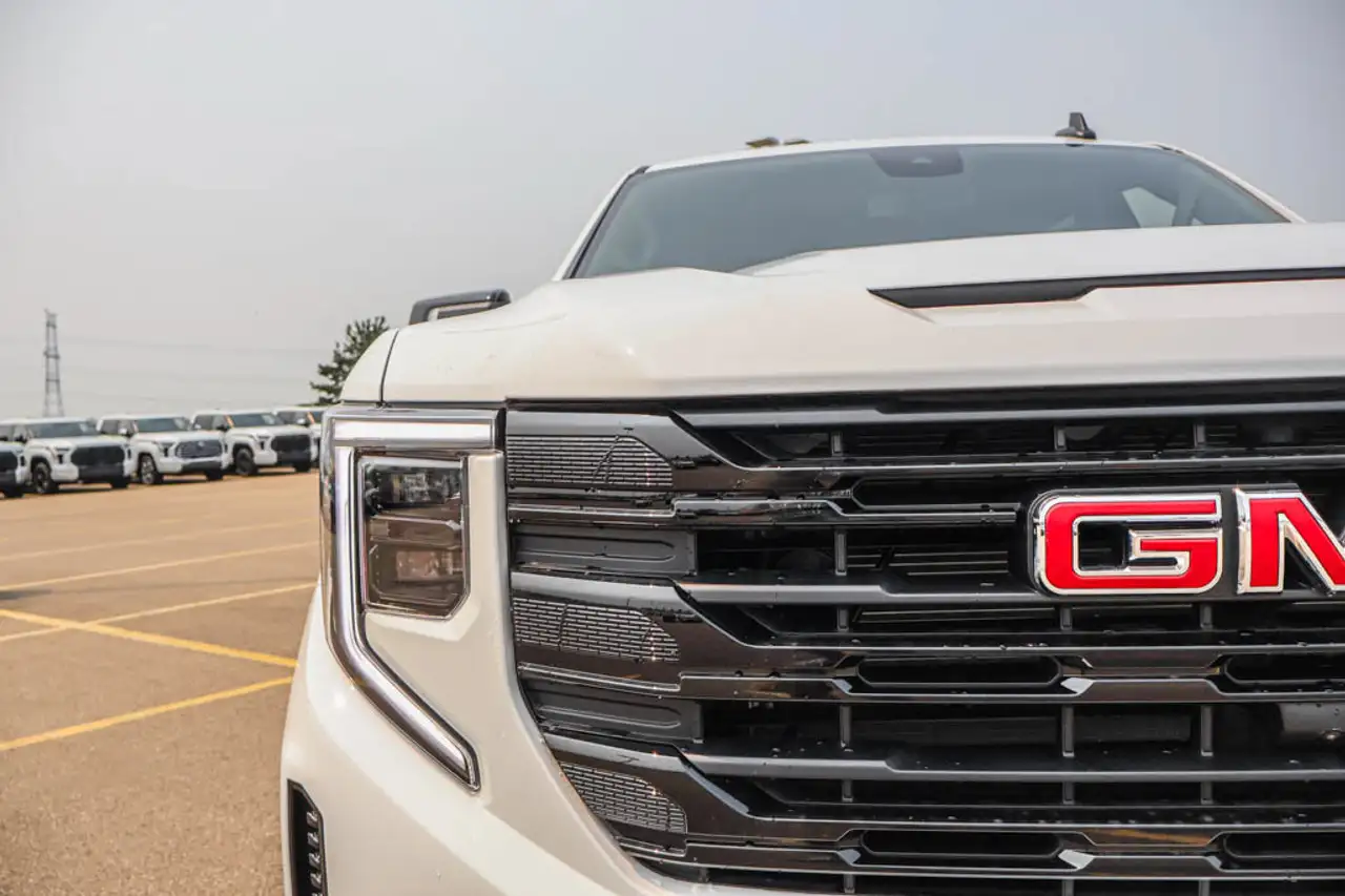 GMC Sierra 1500 снимка GMC Sierra 1500