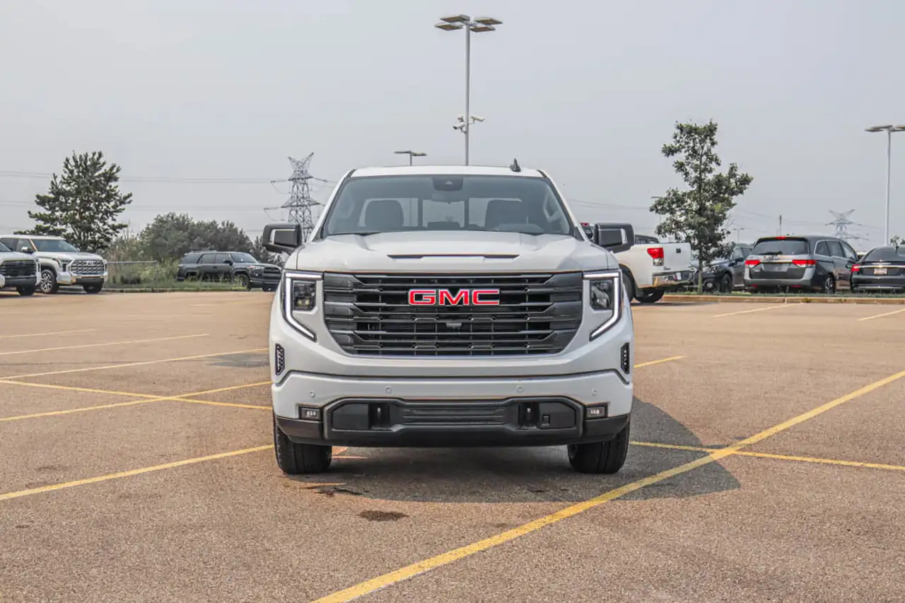 GMC Sierra 1500 снимка GMC Sierra 1500