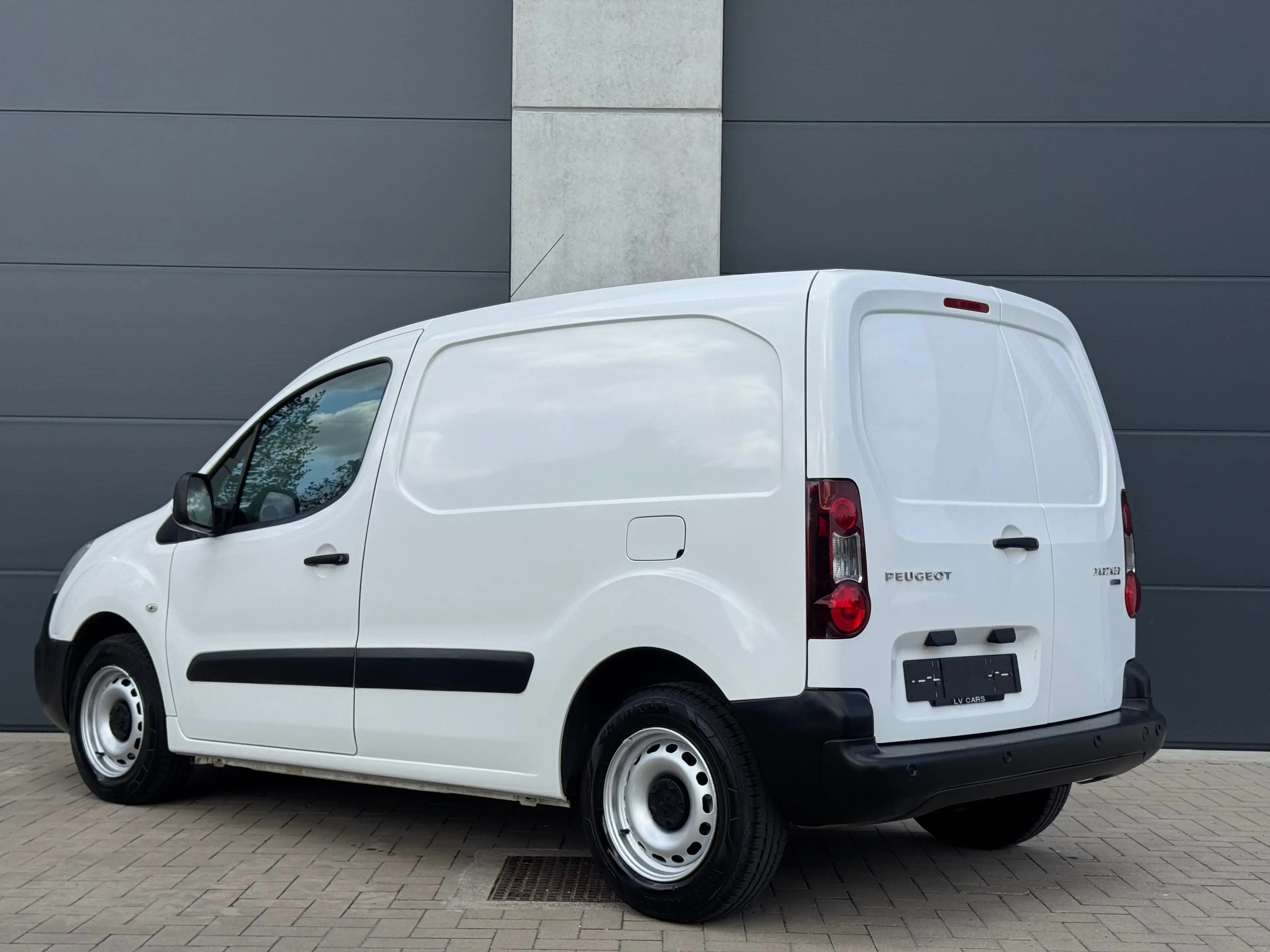 Peugeot Partner 1.6 BlueHDi — photo 8