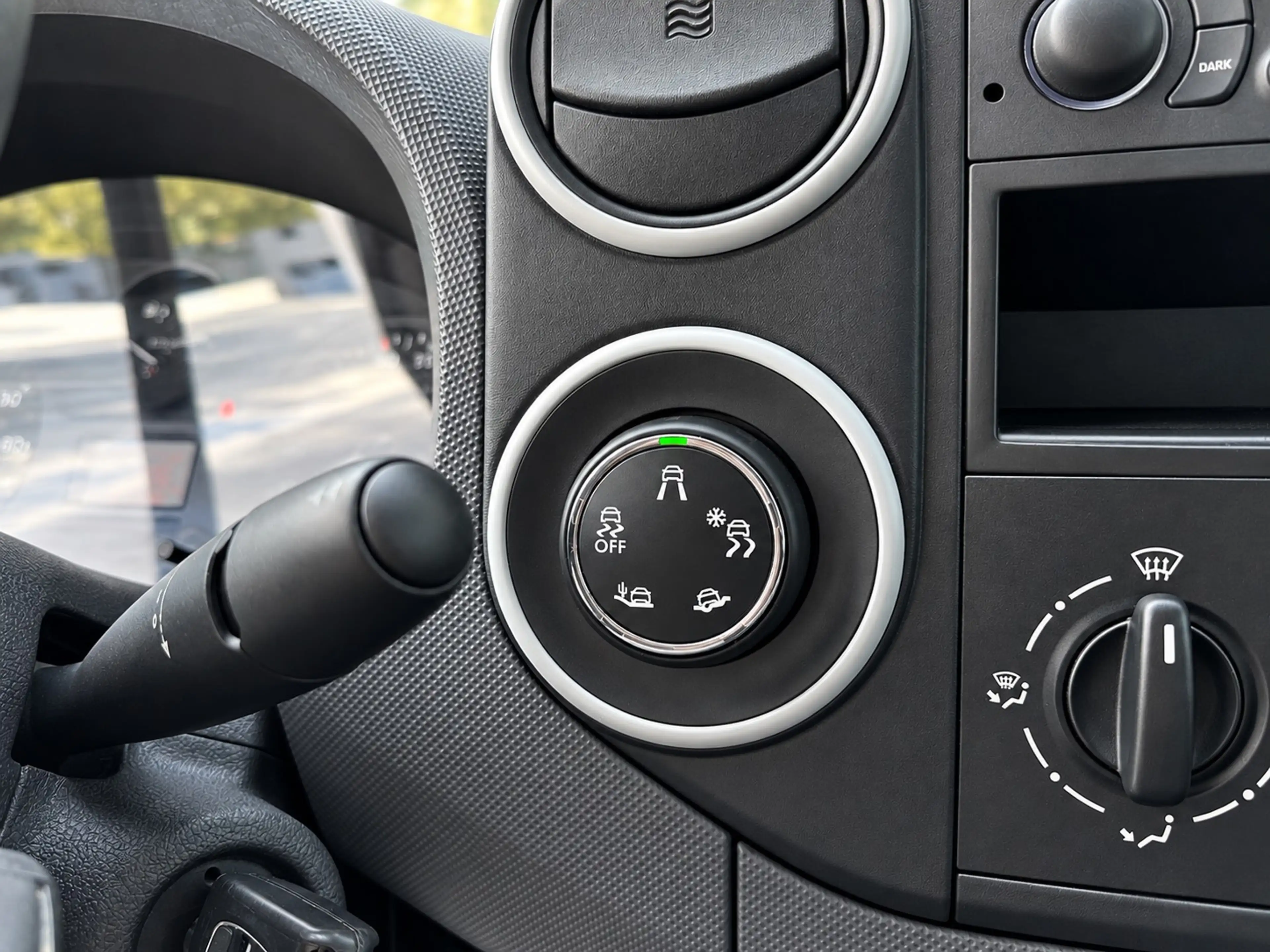 Peugeot Partner 1.6 BlueHDi — photo 15
