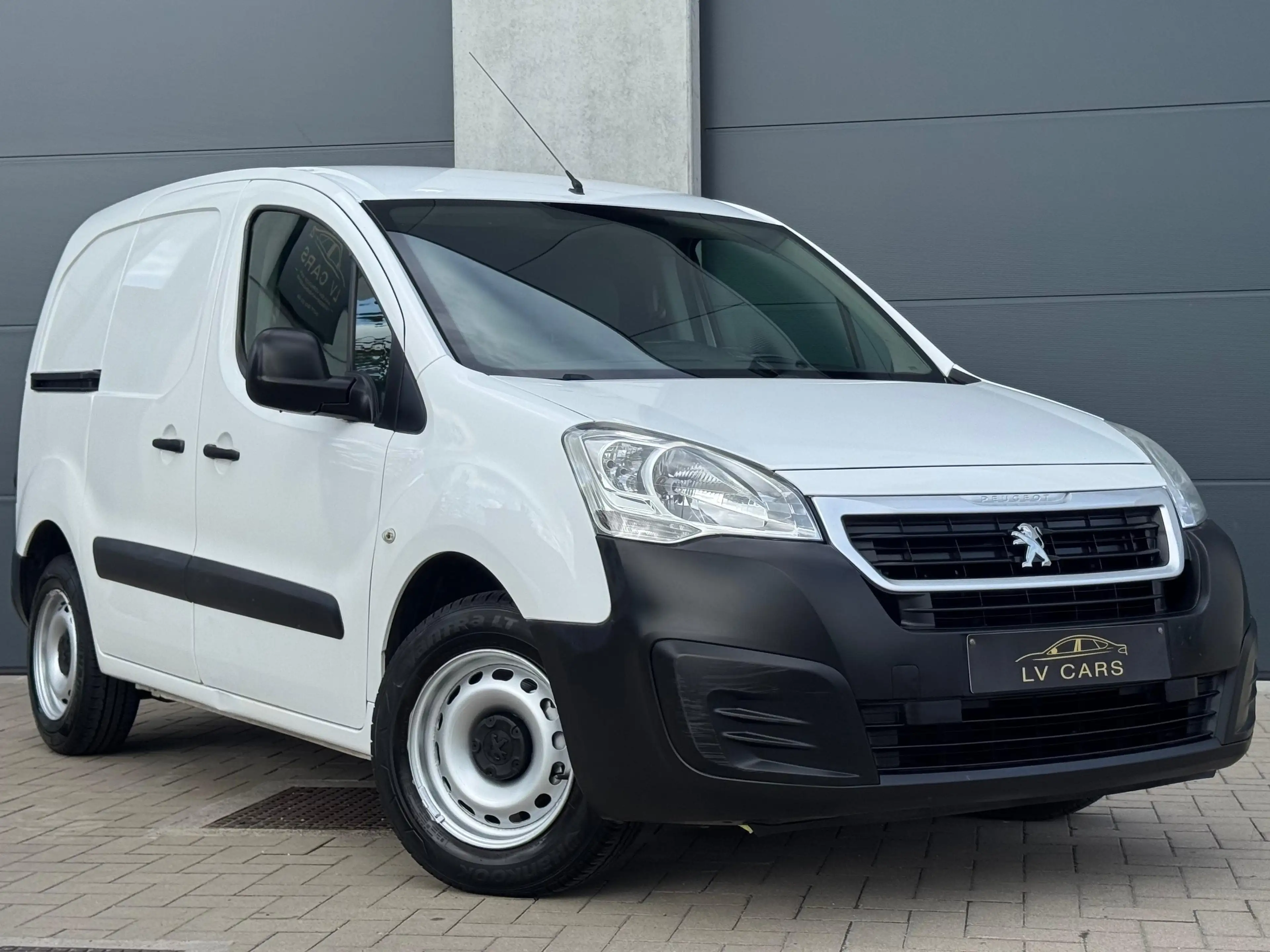 Peugeot Partner 1.6 BlueHDi — photo 2