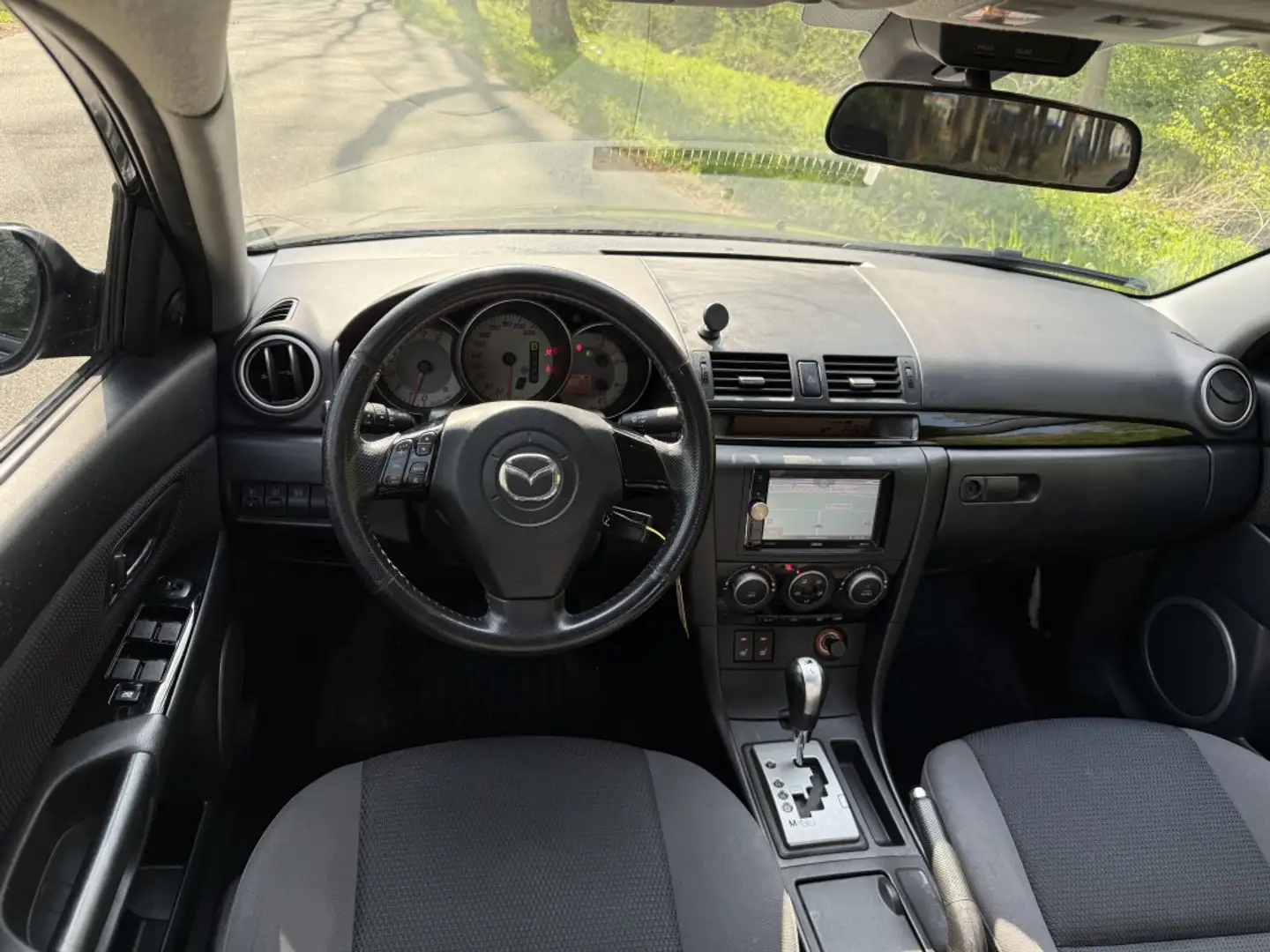 Mazda 3 2.0 DiSi TS Plus NAVI AUTOMAAT 4DRS Fekete - 2