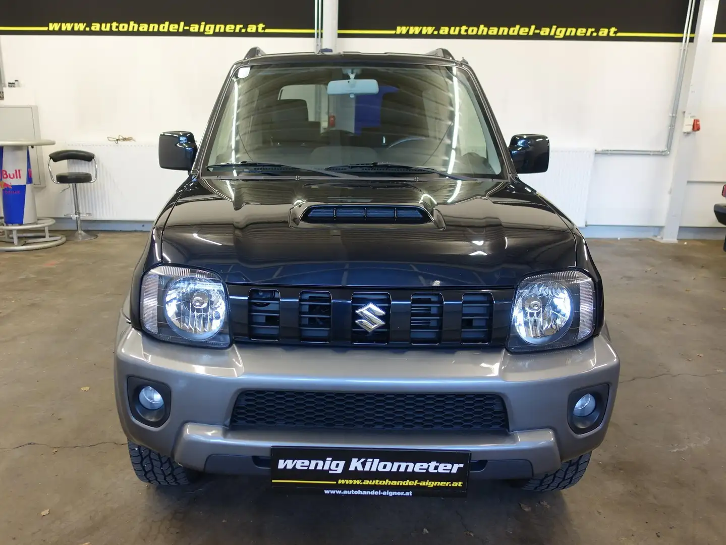 Suzuki Jimny 1.3 Deluxe Schwarz - 2