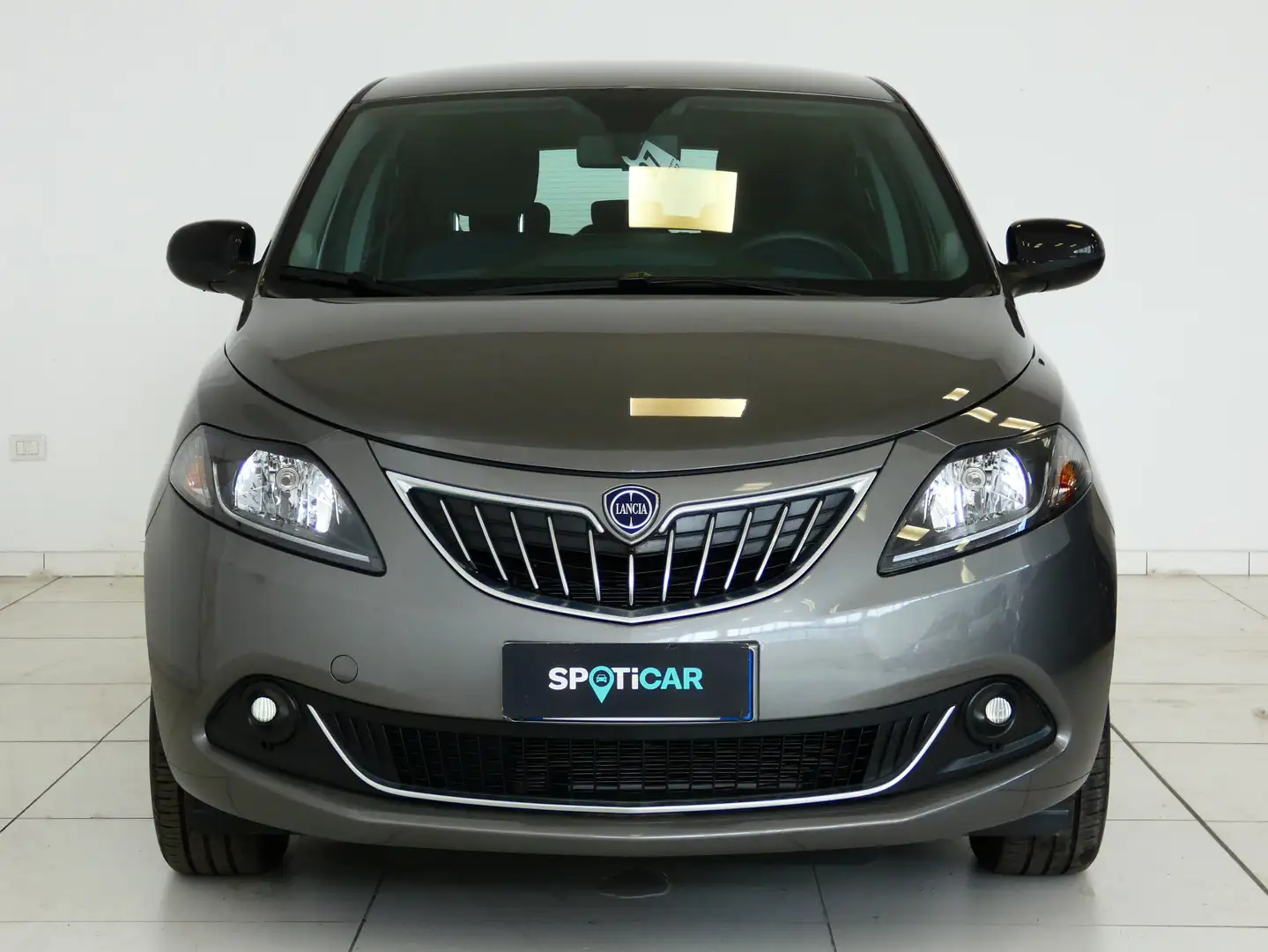 Lancia Ypsilon Ypsilon 1.0 firefly hybrid Platino solo 11.000km Grigio - 2