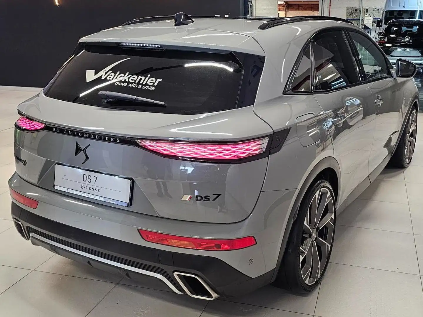 DS Automobiles DS 7 PHEV 1.6 E-TENSE 4x4 360 Perfomance Line + Gris - 2