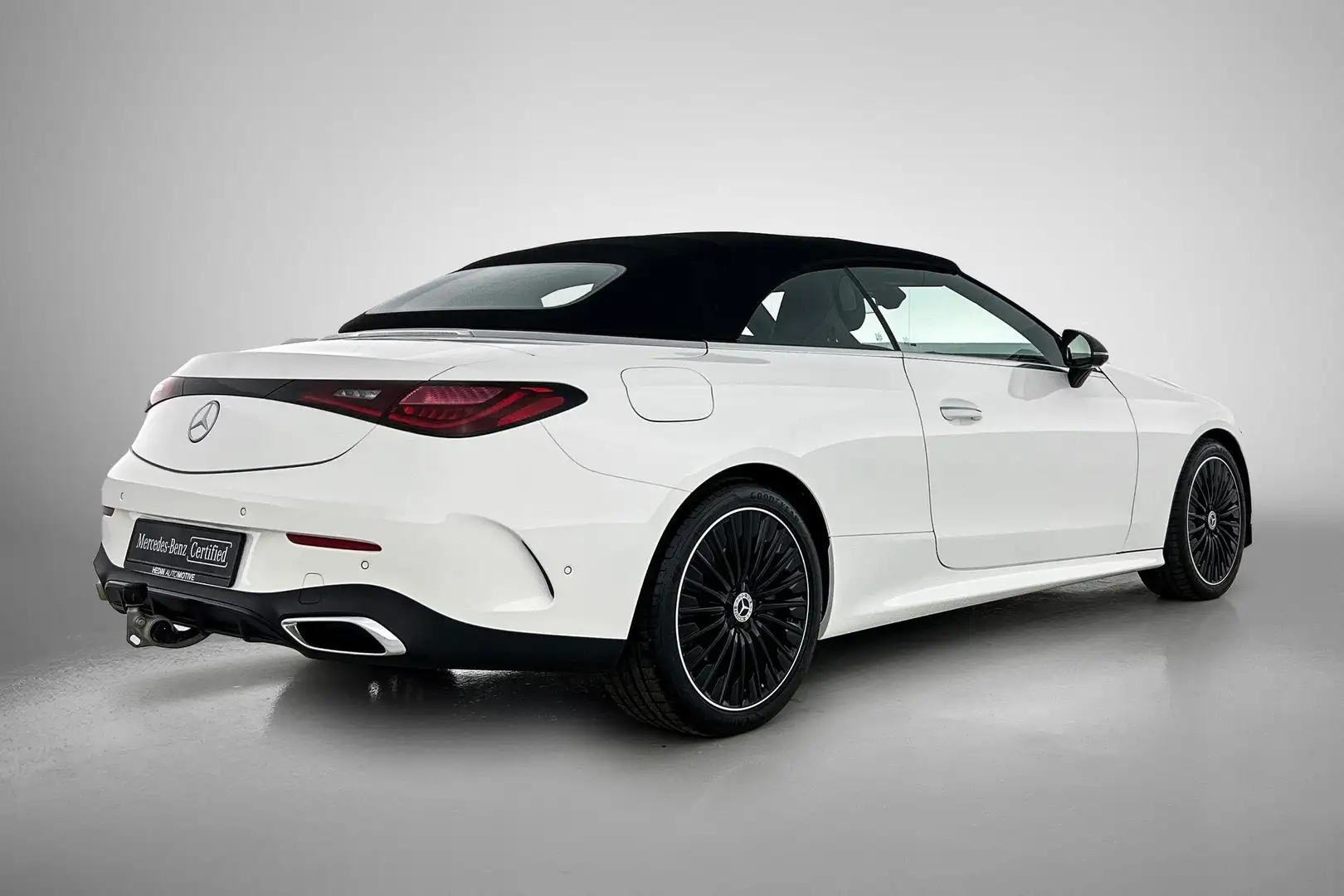 Mercedes-Benz CLE 200 CLE Cabrio Automaat AMG Line | Premium Pakket | Ni Wit - 2