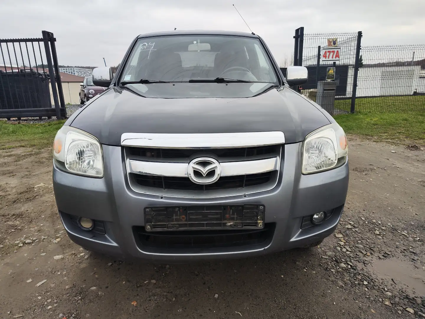 Mazda BT-50 2.5 Turbo CDVi 16v 4WD Active Grau - 2