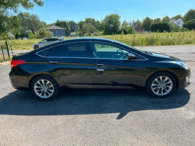 Hyundai I40 view 6