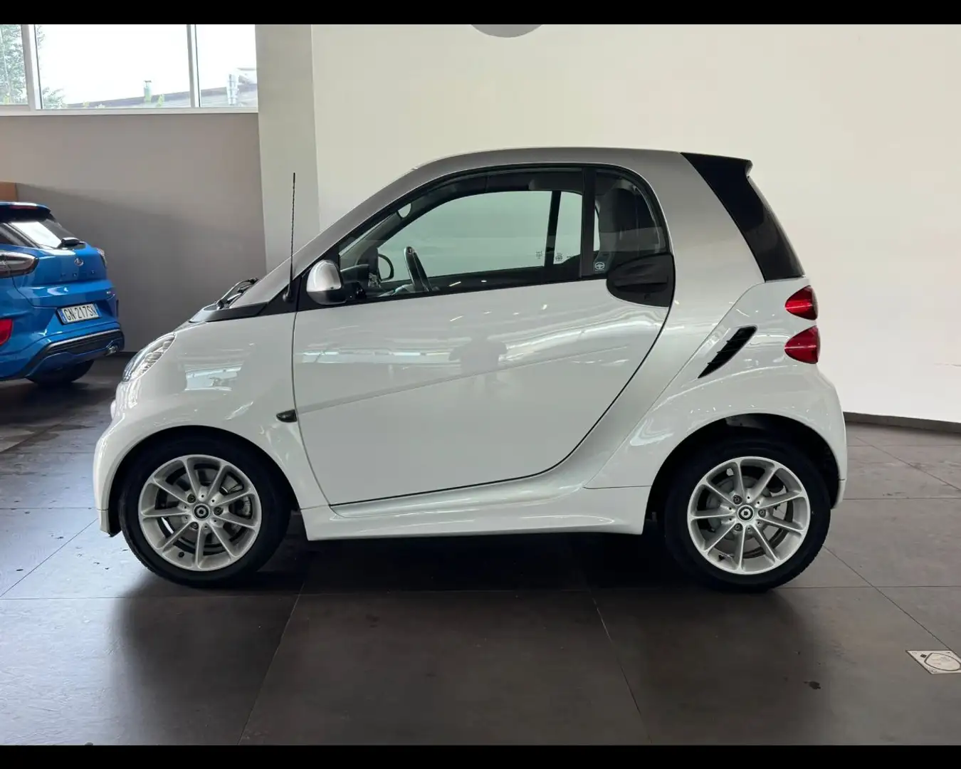 smart forTwo 2ª serie 1000 52 kW MHD coupé passion Bianco - 1