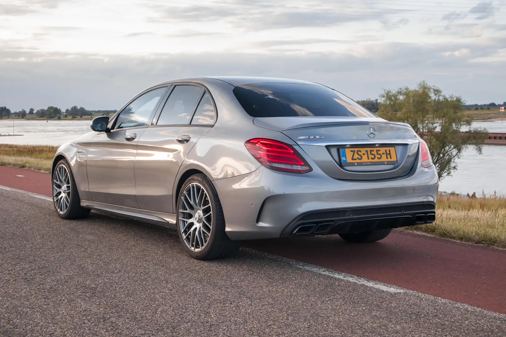 Mercedes-Benz C 63 AMG | Distr. | Memory | Drivers Pack | Head-Up | Sfeer Grijs - 2
