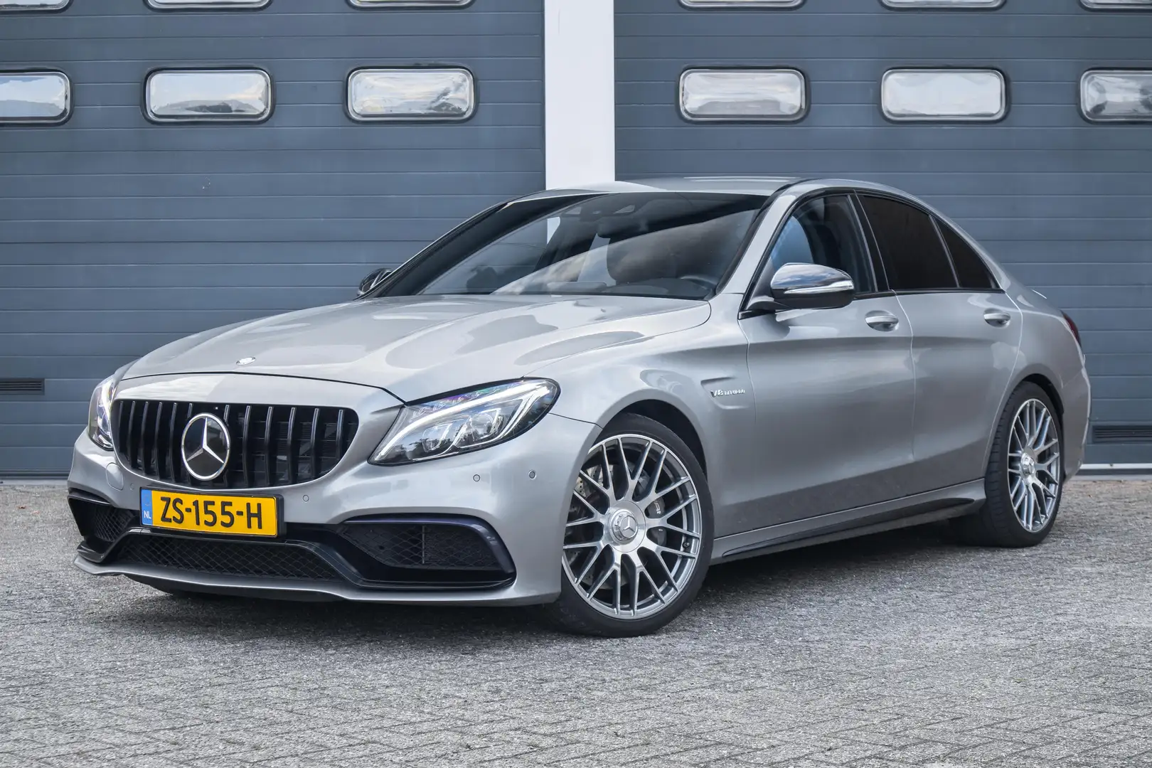 Mercedes-Benz C 63 AMG | Distr. | Memory | Drivers Pack | Head-Up | Sfeer Grijs - 1