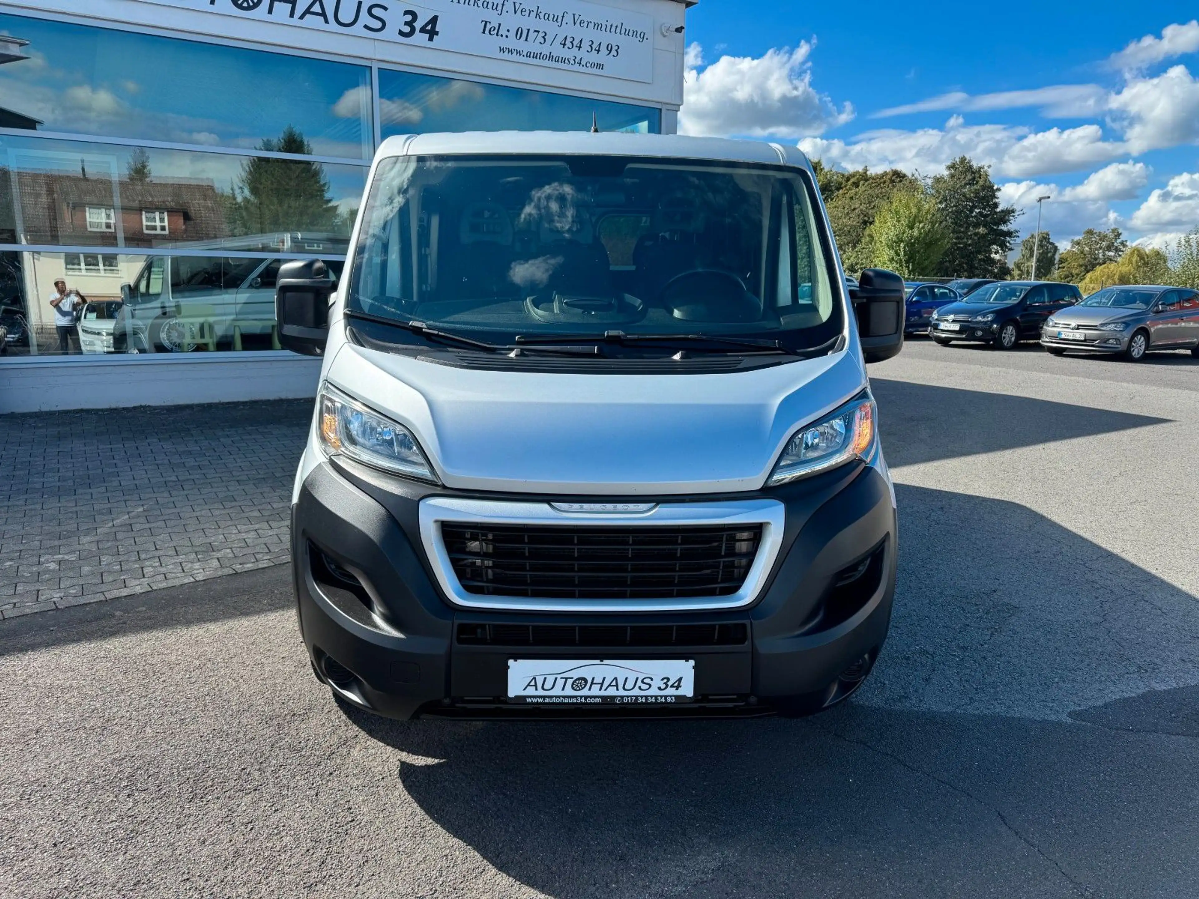 Peugeot Boxer Kombi 330 L1H1 9 Sitzer  Klima Hinten — photo 2