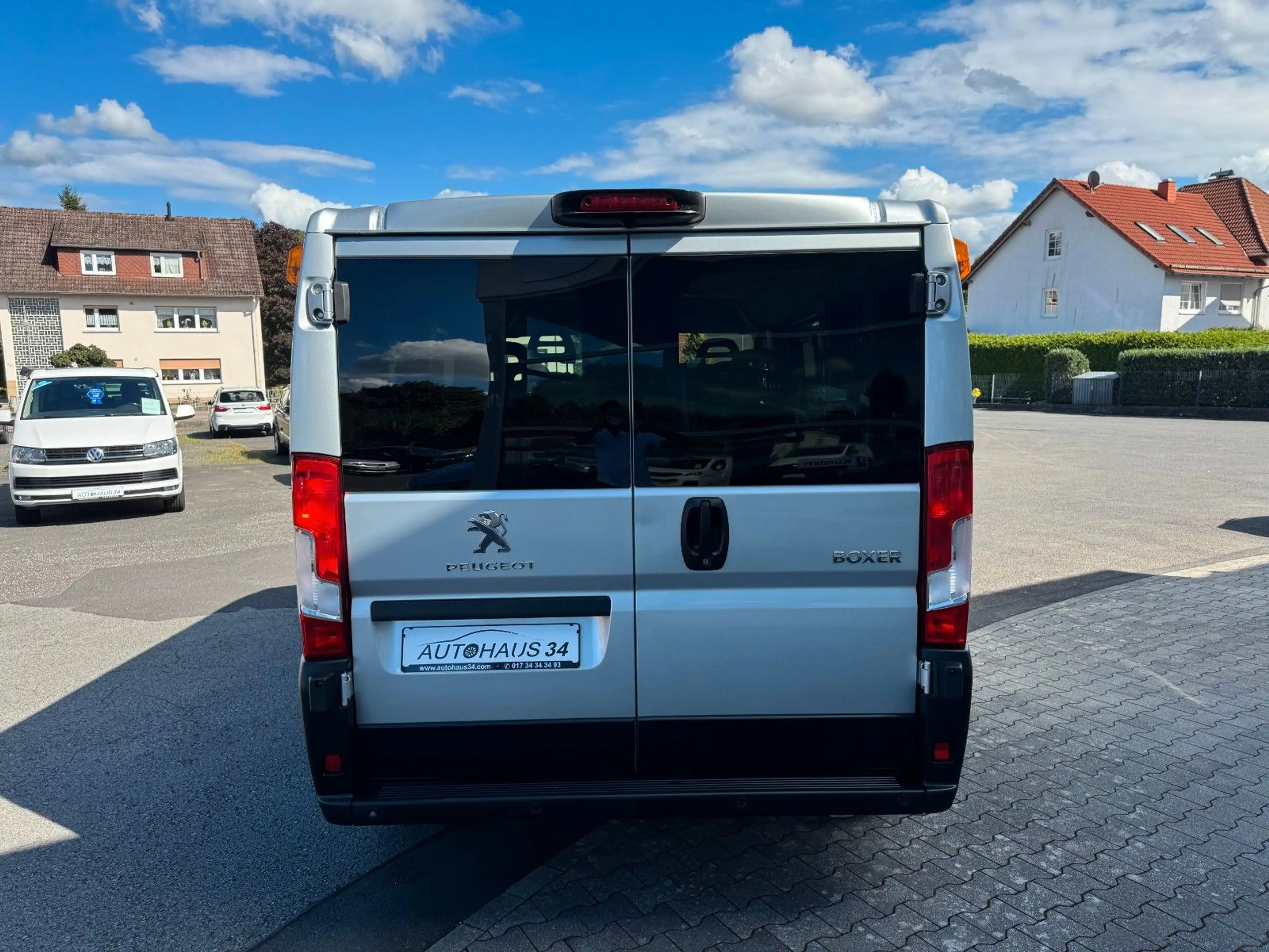 Peugeot Boxer Kombi 330 L1H1 9 Sitzer  Klima Hinten — photo 6