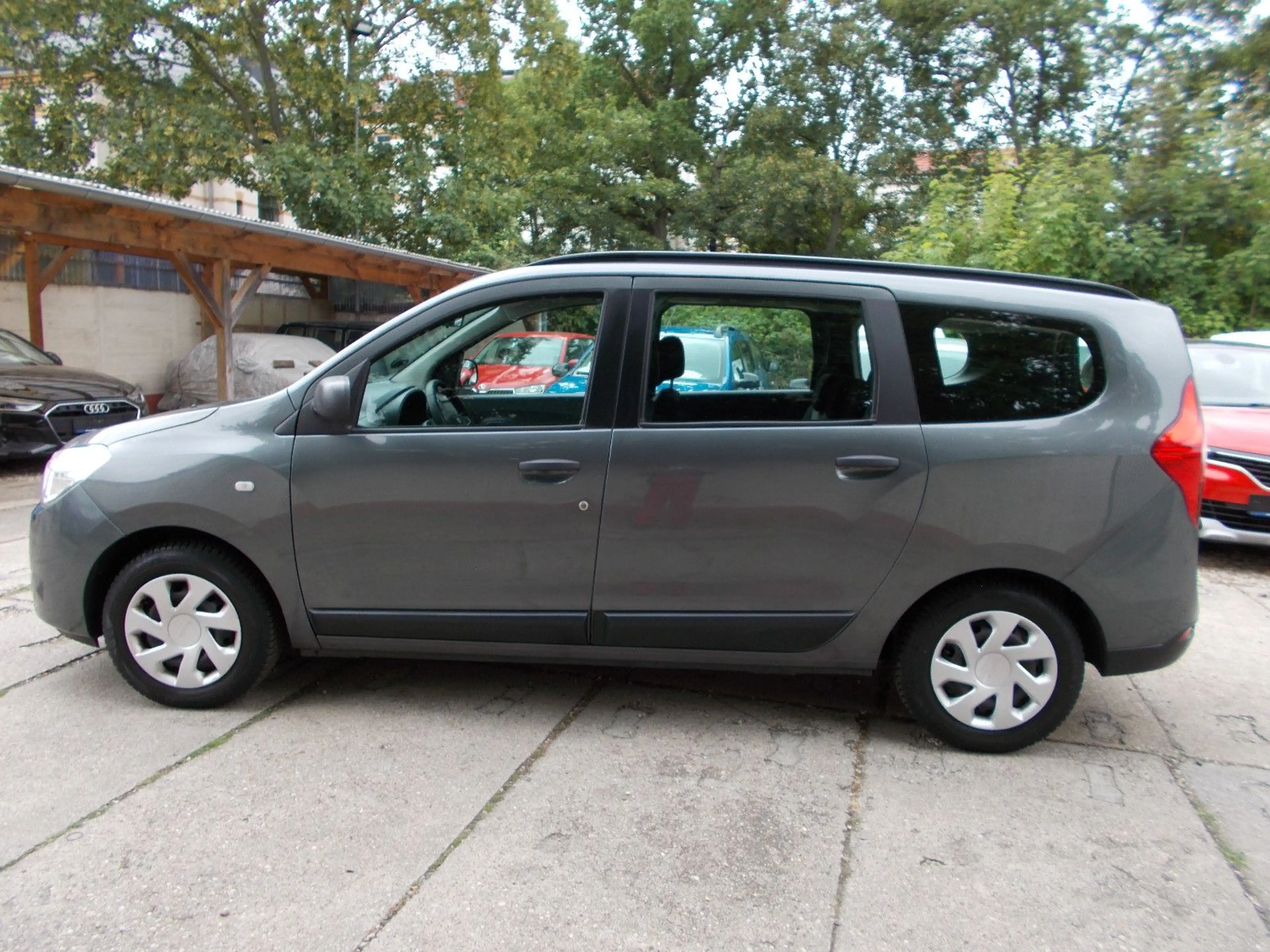 Dacia Lodgy SCe 100*KLIMA*SV*ZV*el.FH*EURO6 — photo 5